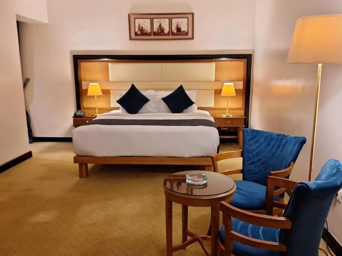 Bed in Paradise Home City Stars