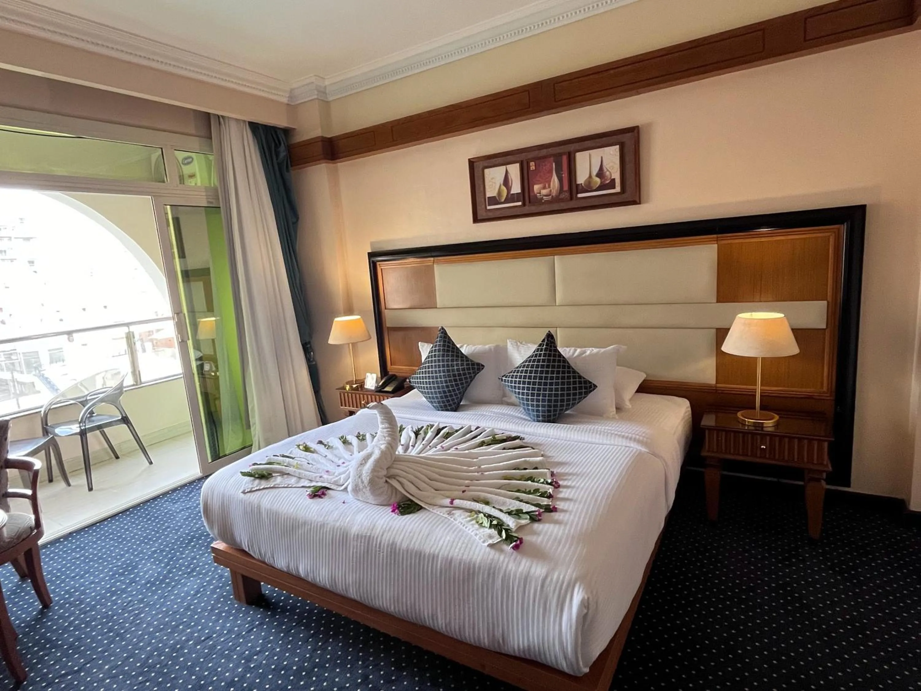 Bed in Paradise Home City Stars