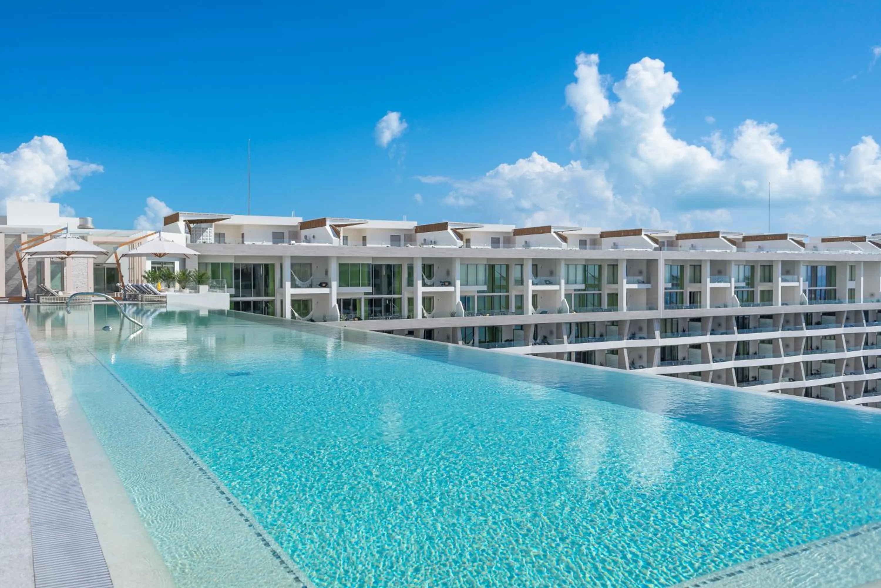 Swimming pool in Garza Blanca Resort & Spa Cancun