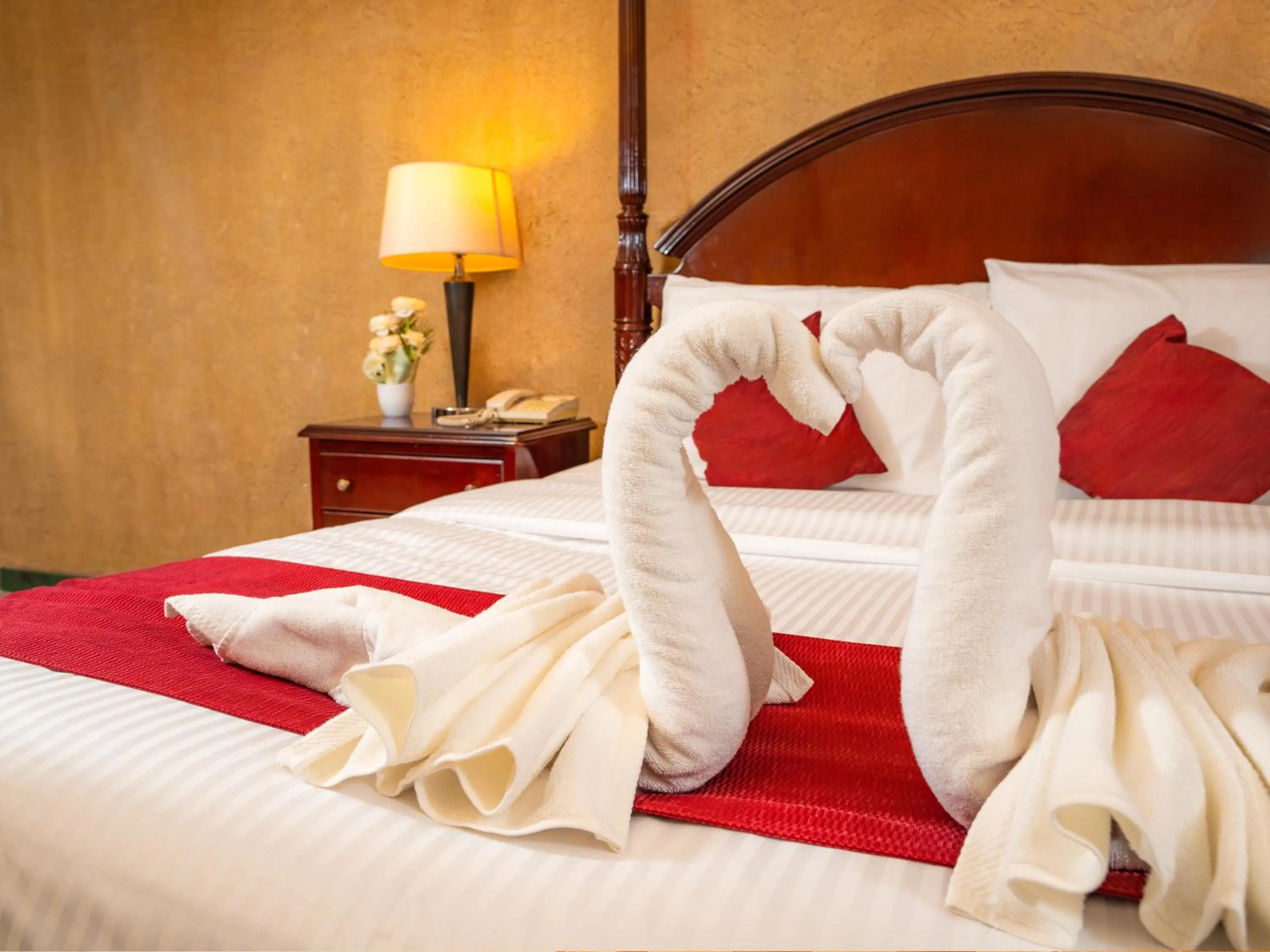 Bed in Oriental Hotel Apartments