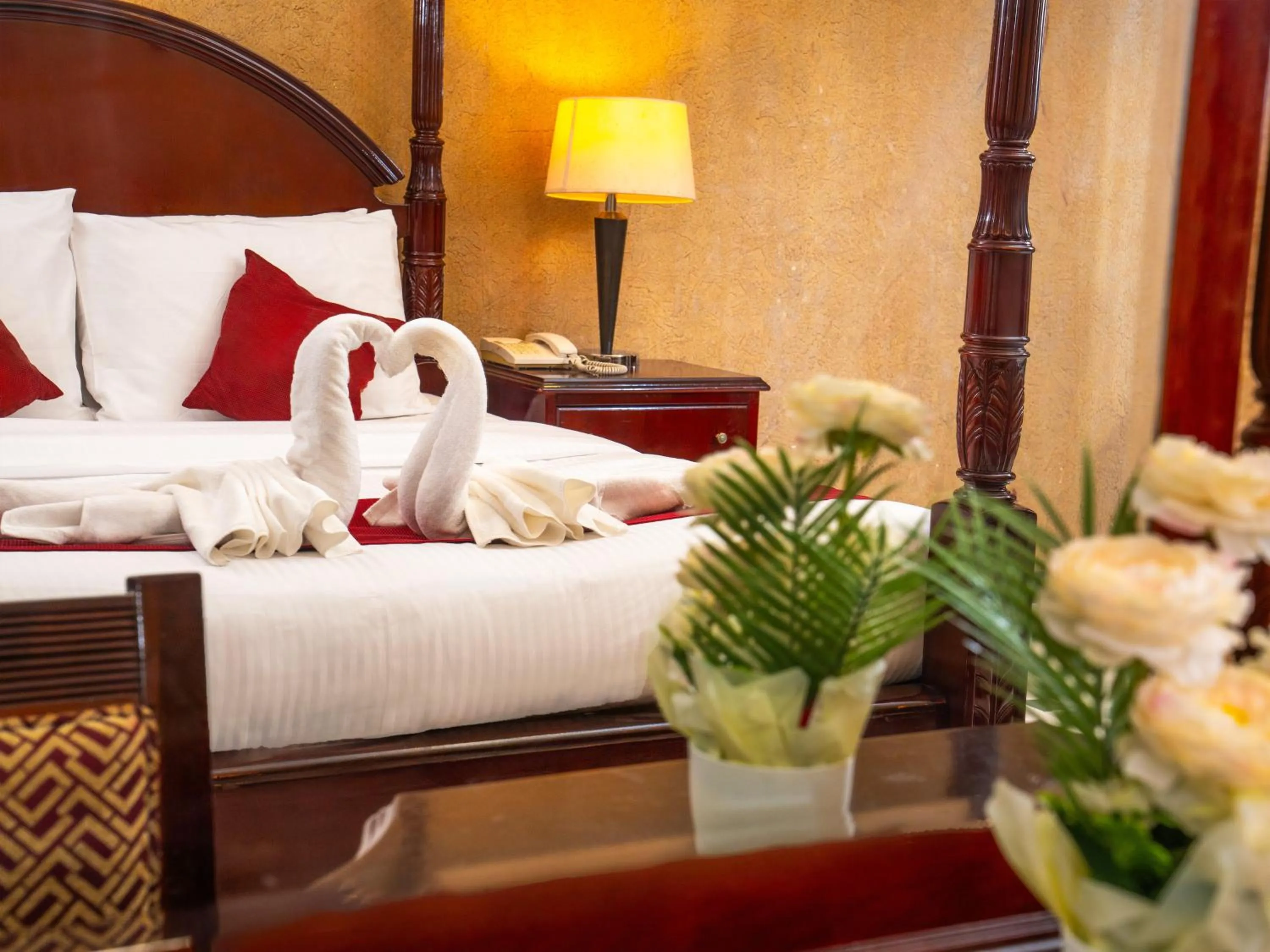 Bedroom, Bed in Oriental Hotel Apartments