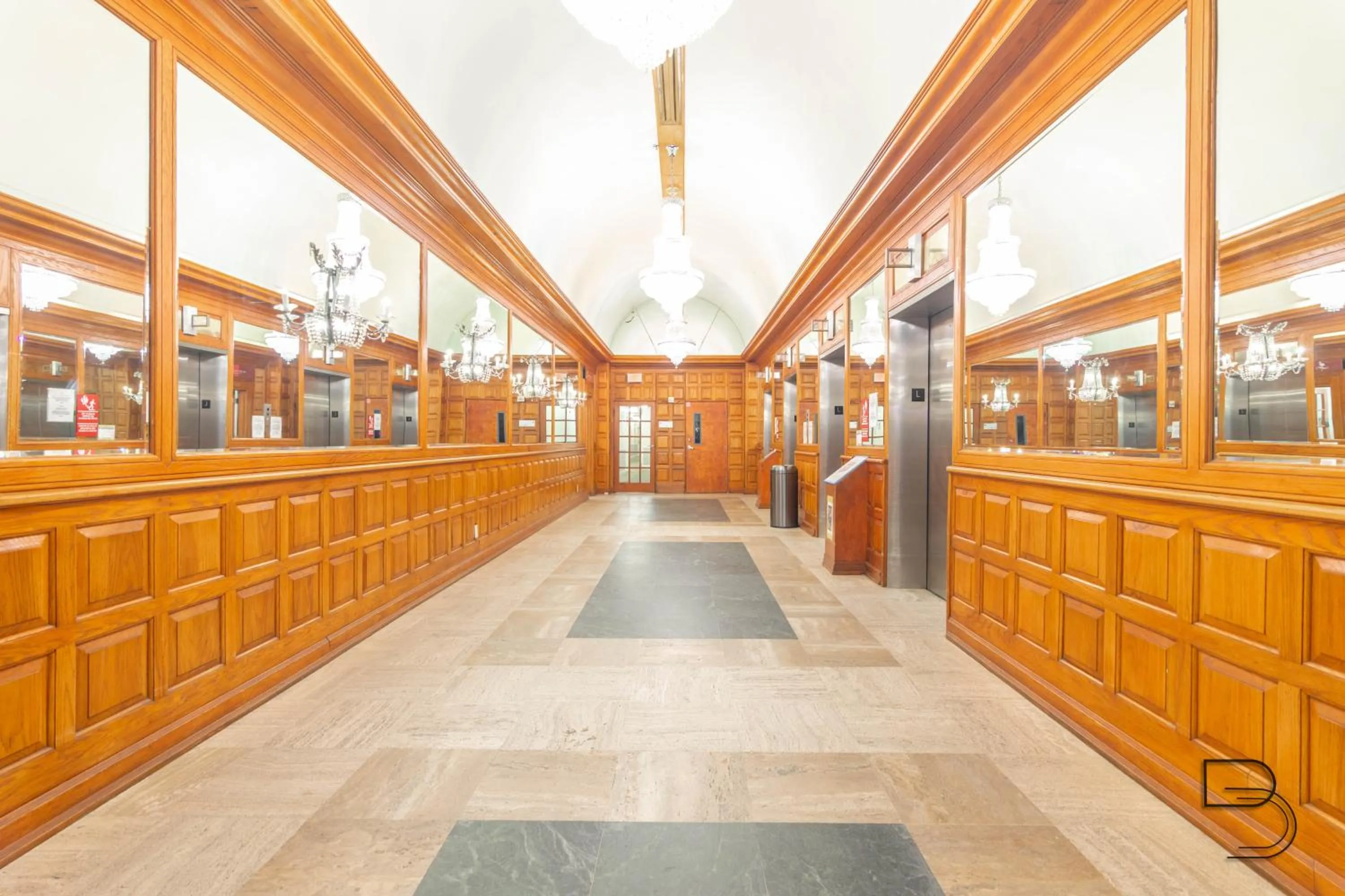 elevator in Girasole Suites