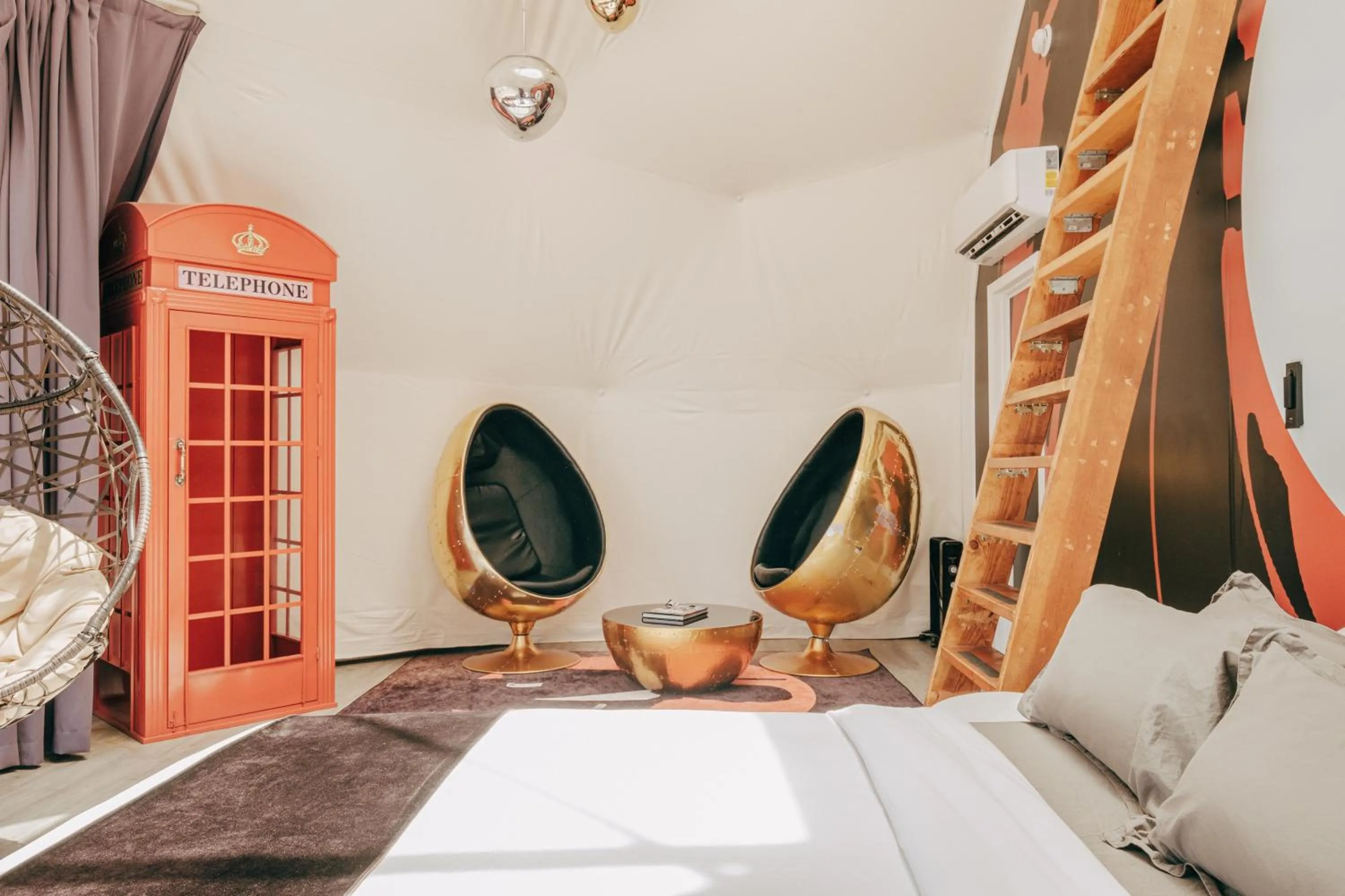 Bed in Clear Sky Resorts - Grand Canyon - Unique Sky Domes