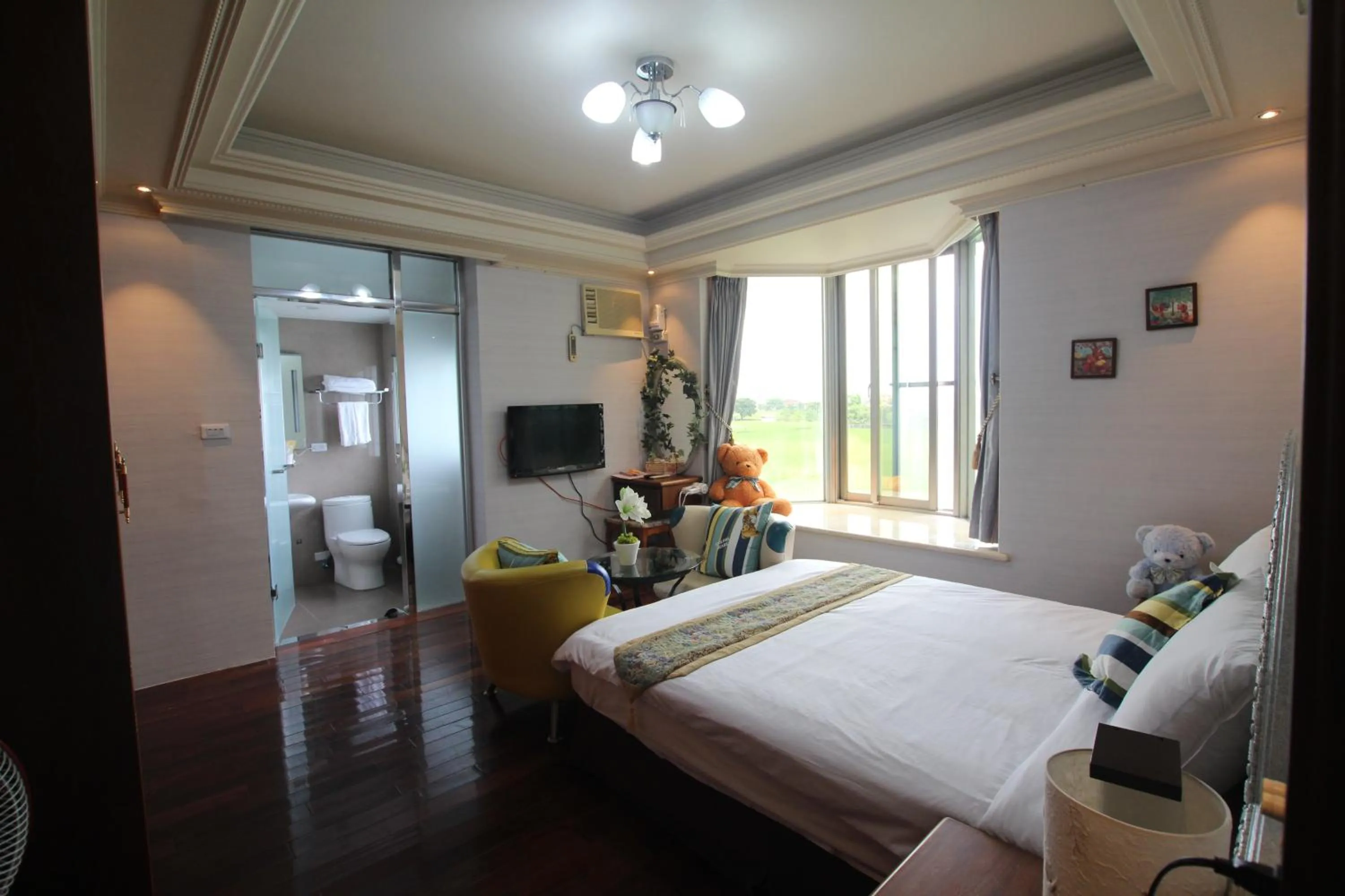 Photo of the whole room, Bed in Yilan Pine Villa Homestay