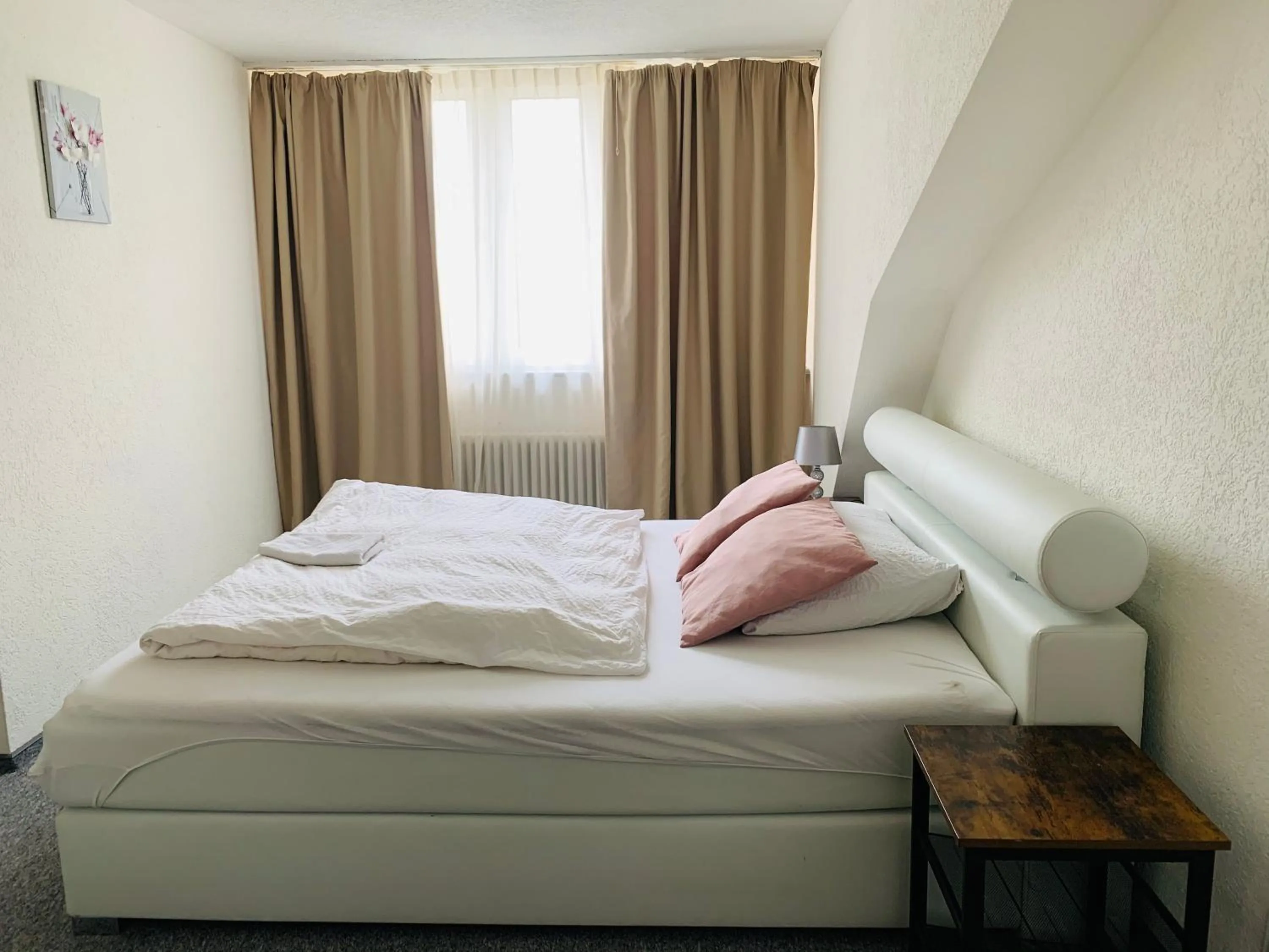 Bed in Swiss Hotel Krummen Eich Pratteln Free Parking