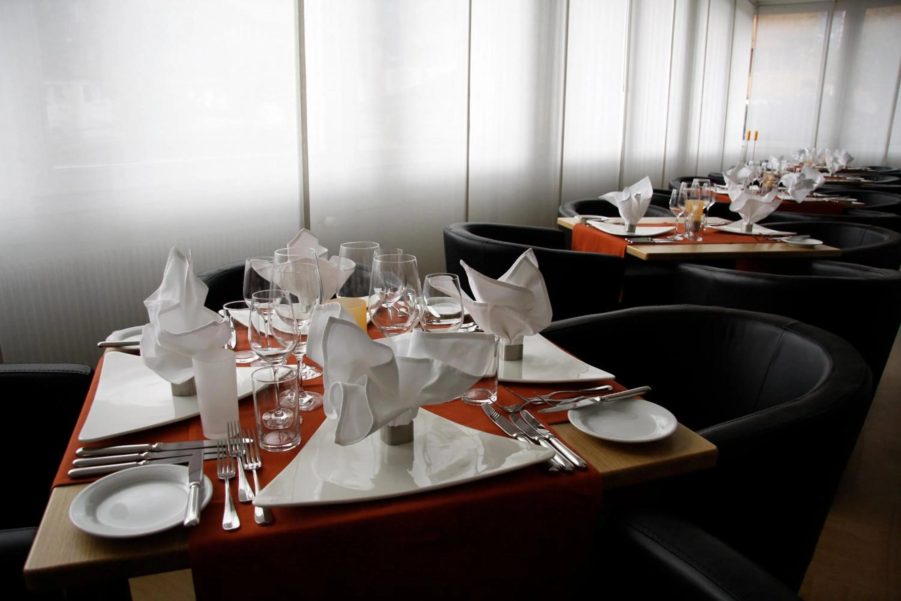 Restaurant/places to eat in Parkhotel Bellevue Budget