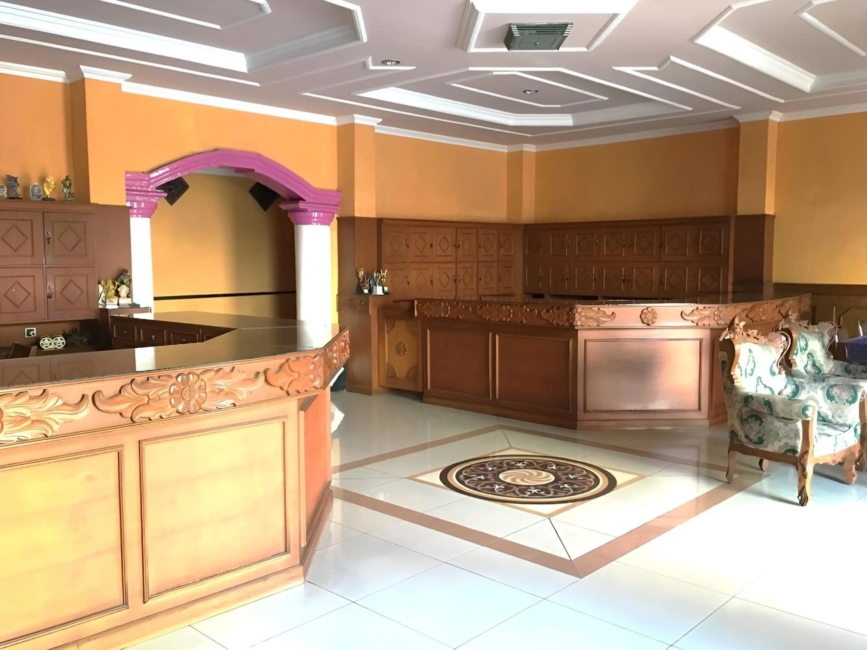 Lobby or reception in Hotel Alami near Alun-Alun Klaten