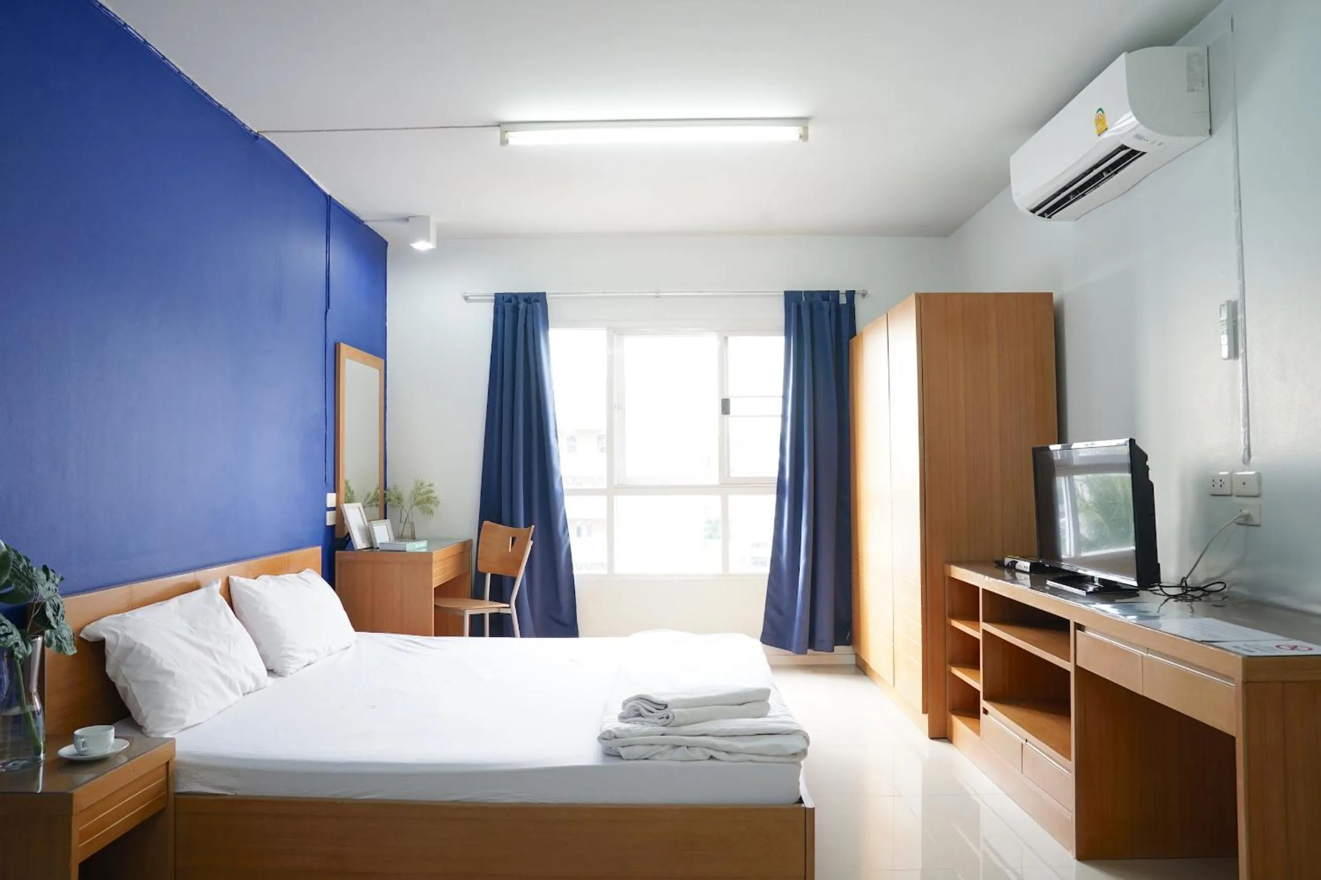 Bed in The View Residence