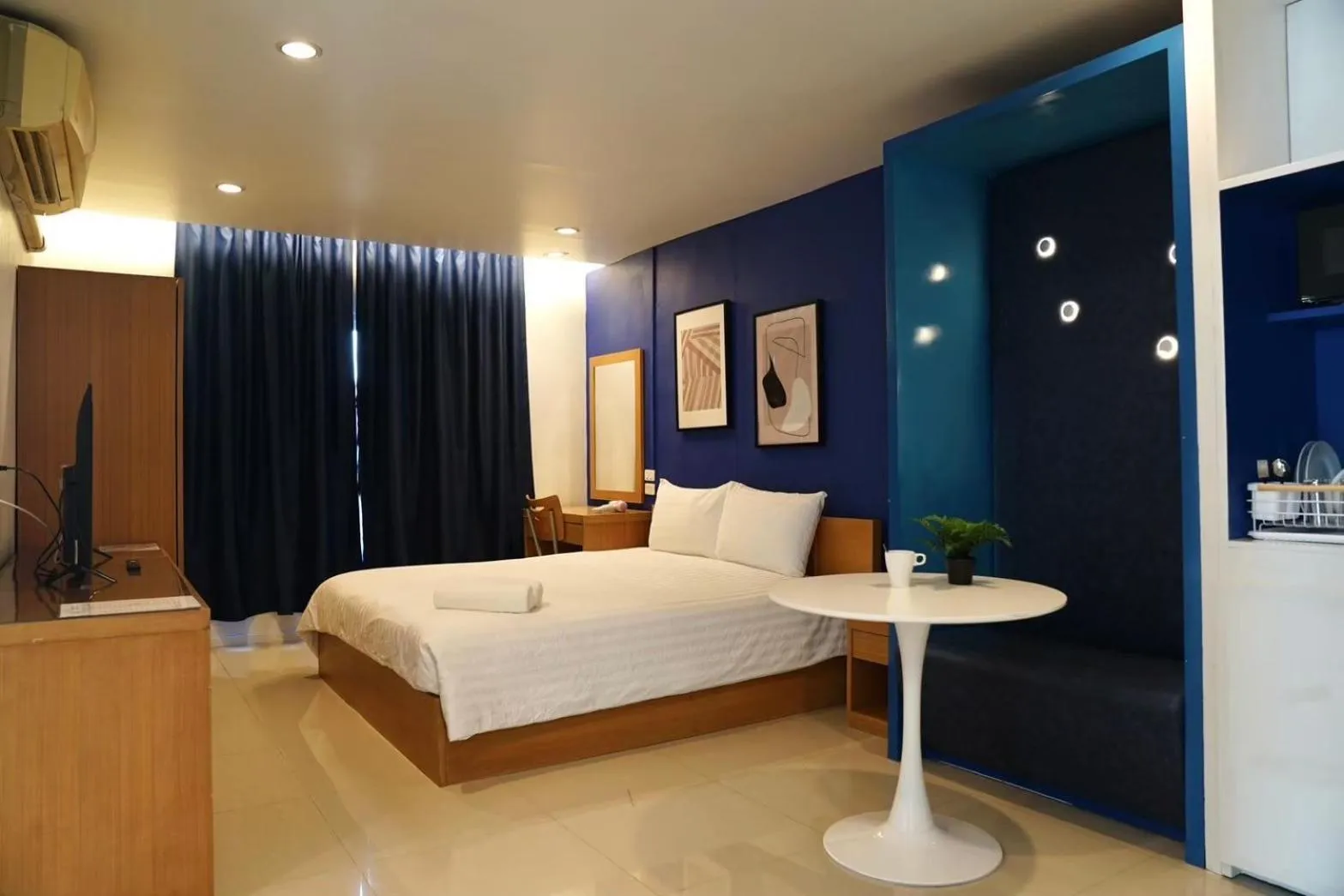 Bed in The View Residence