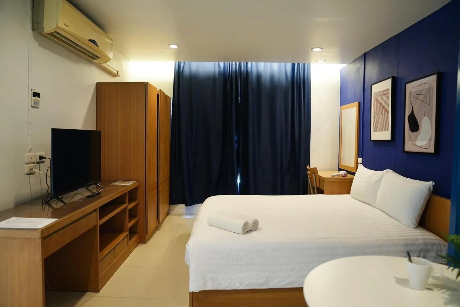 Bed in The View Residence