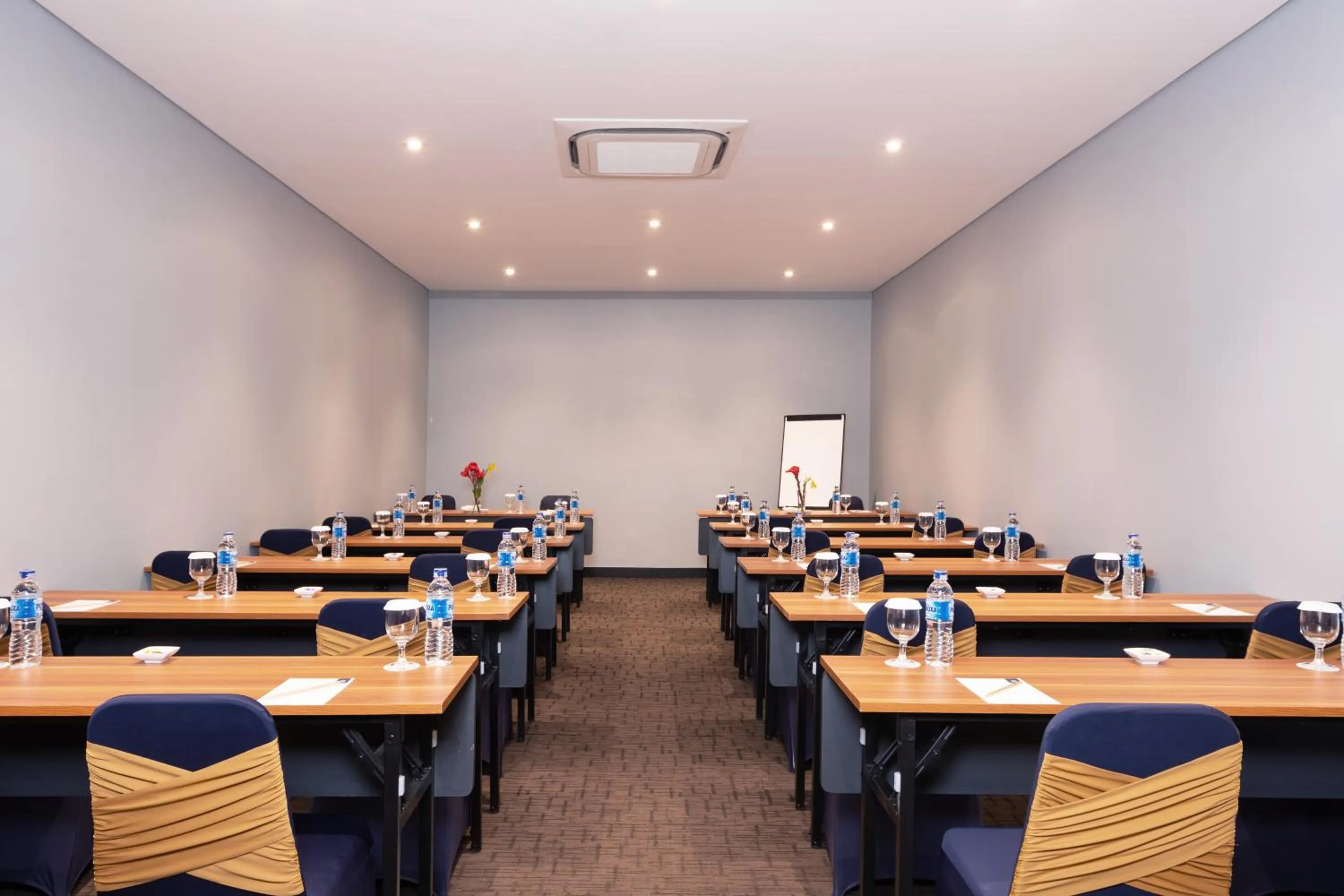 Meeting/conference room in BATIQA Hotel Jayapura