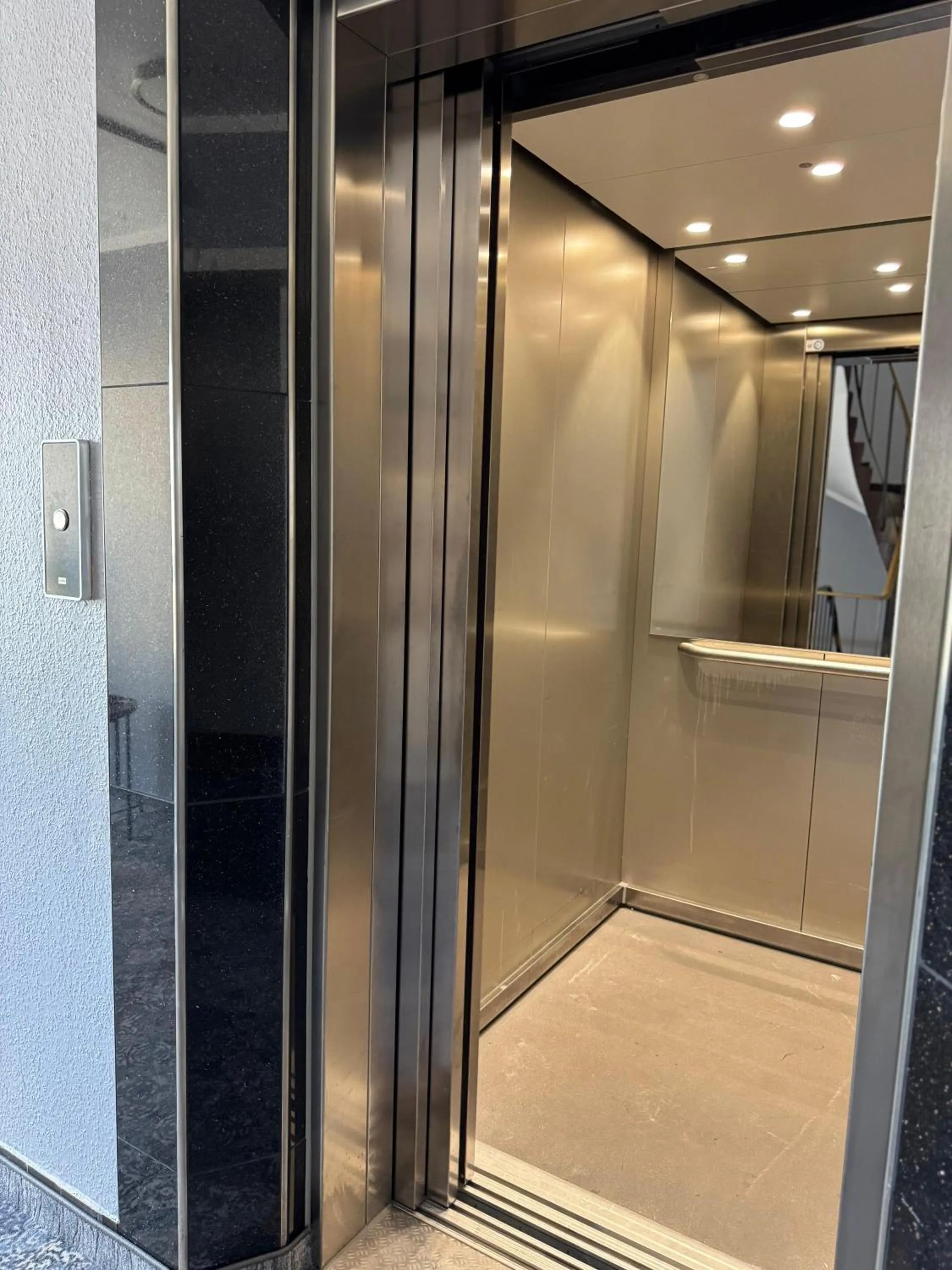 elevator in Mirage City Hotel Stuttgart Zentrum
