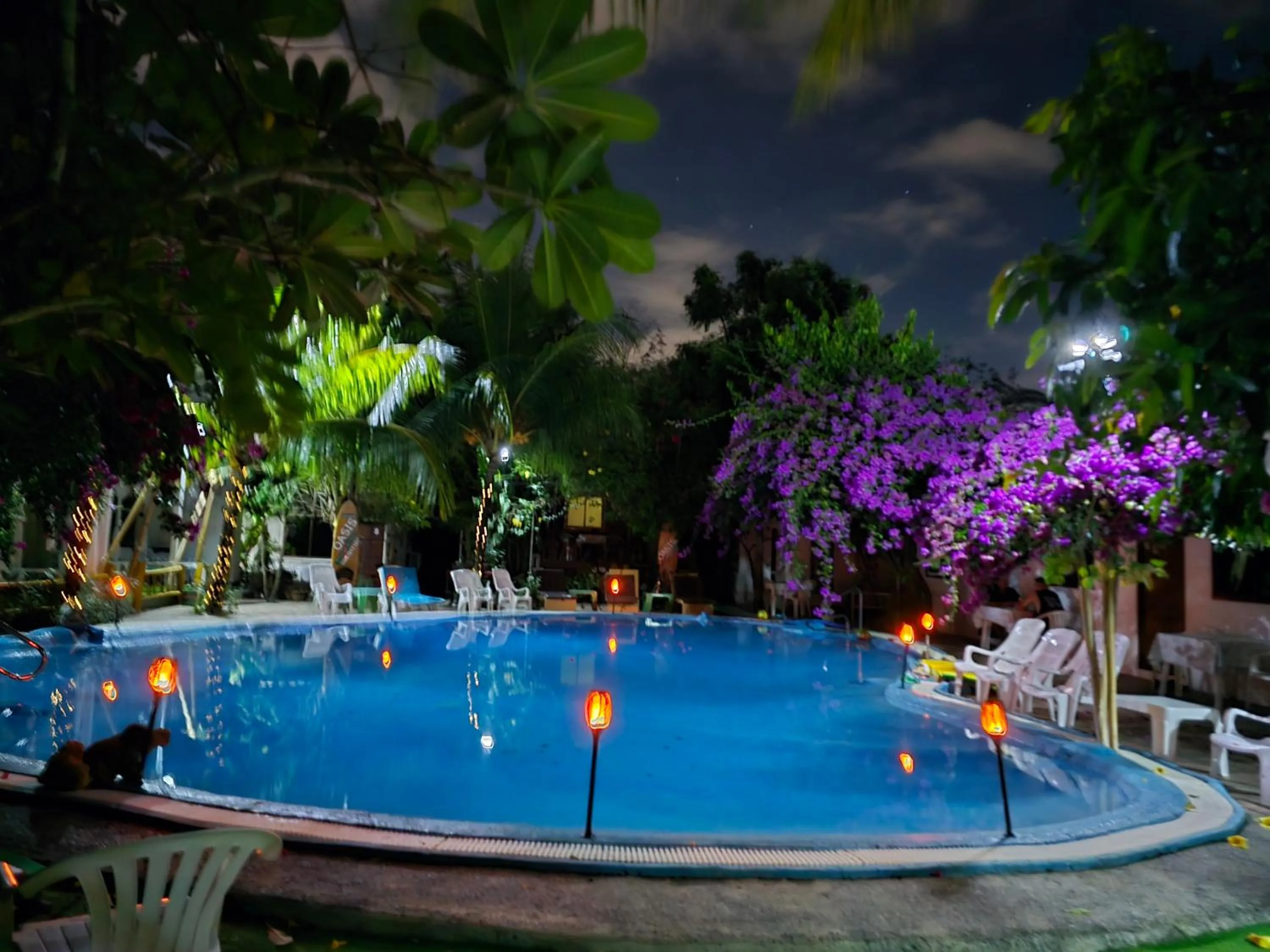 Swimming pool in OASIS Phuket Airport