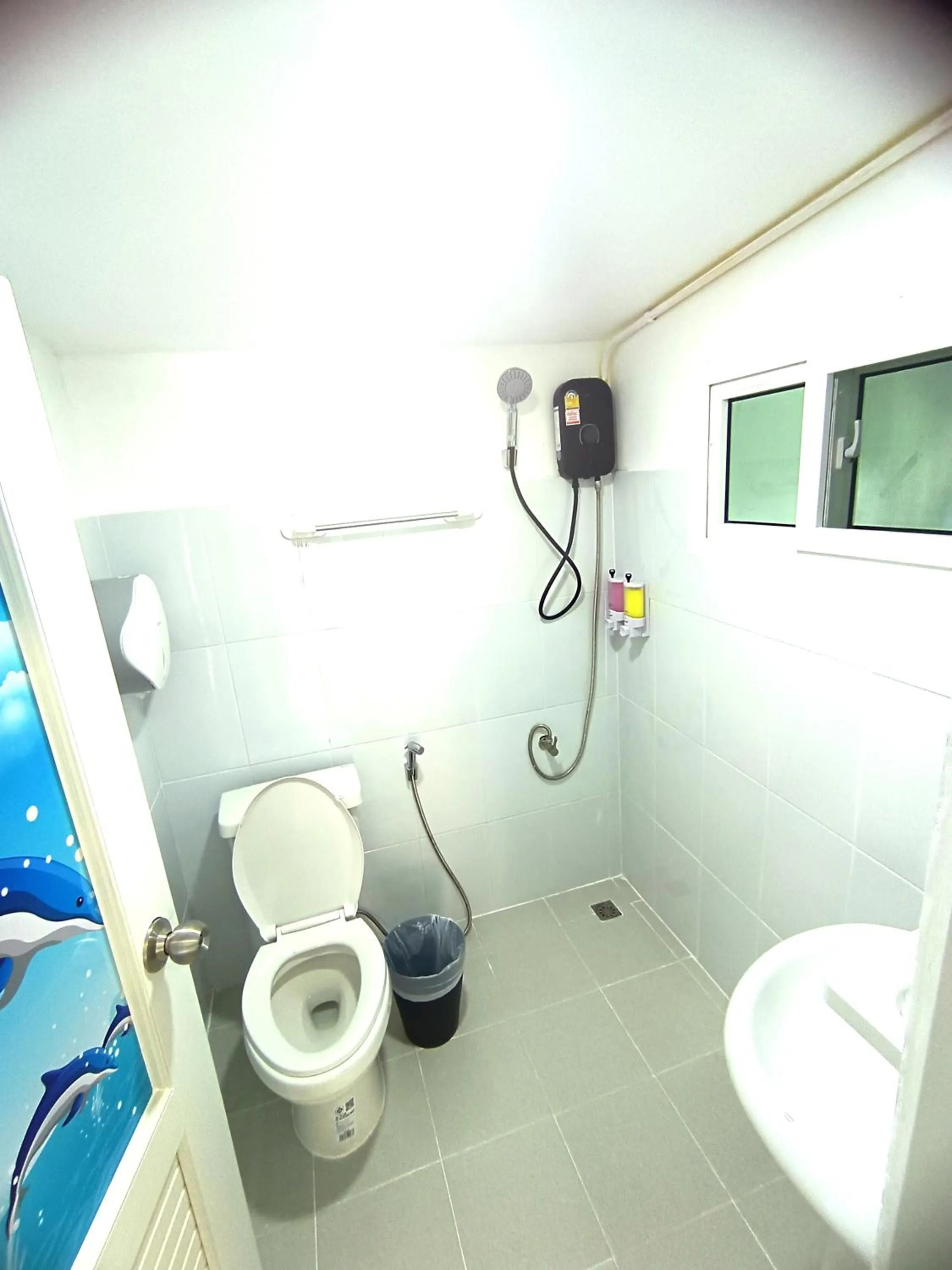 Shower in OASIS Phuket Airport