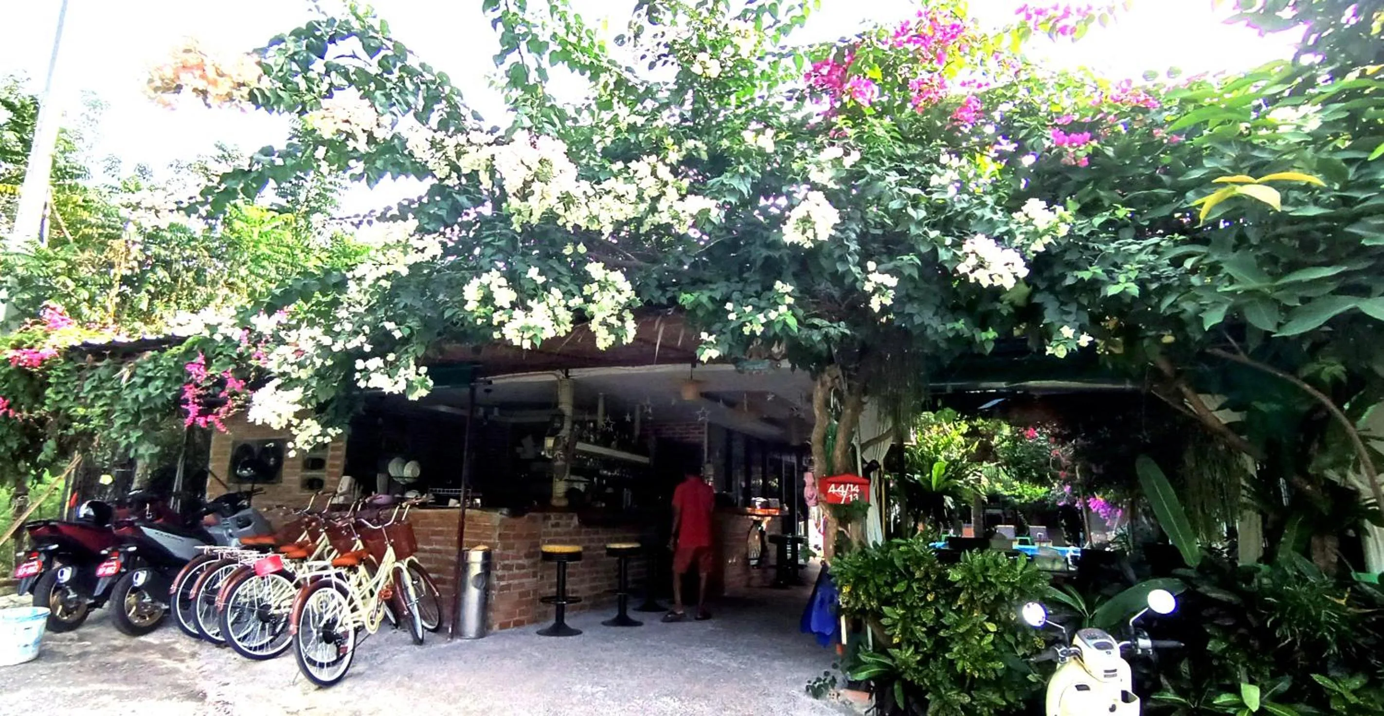Facade/entrance in OASIS Phuket Airport