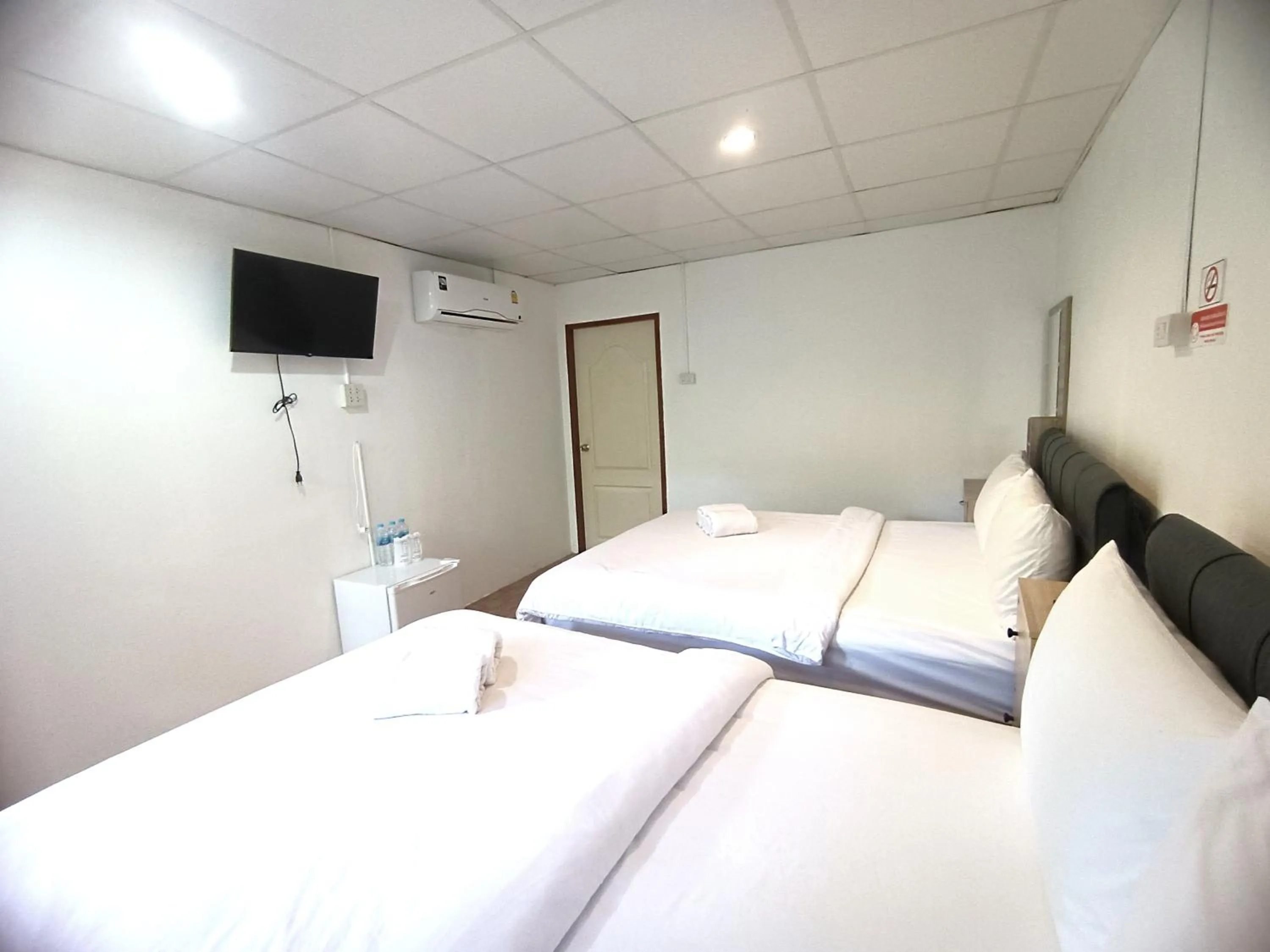 TV and multimedia, Bed in OASIS Phuket Airport