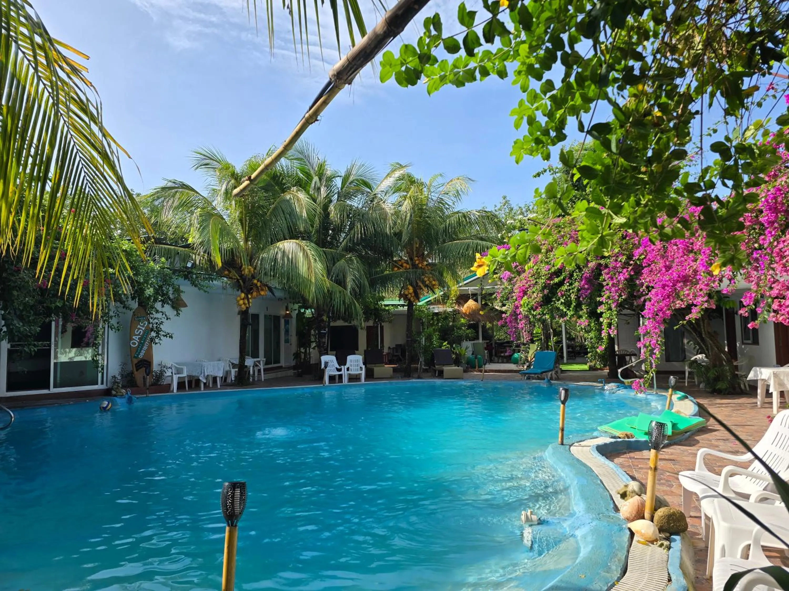 OASIS Phuket Airport