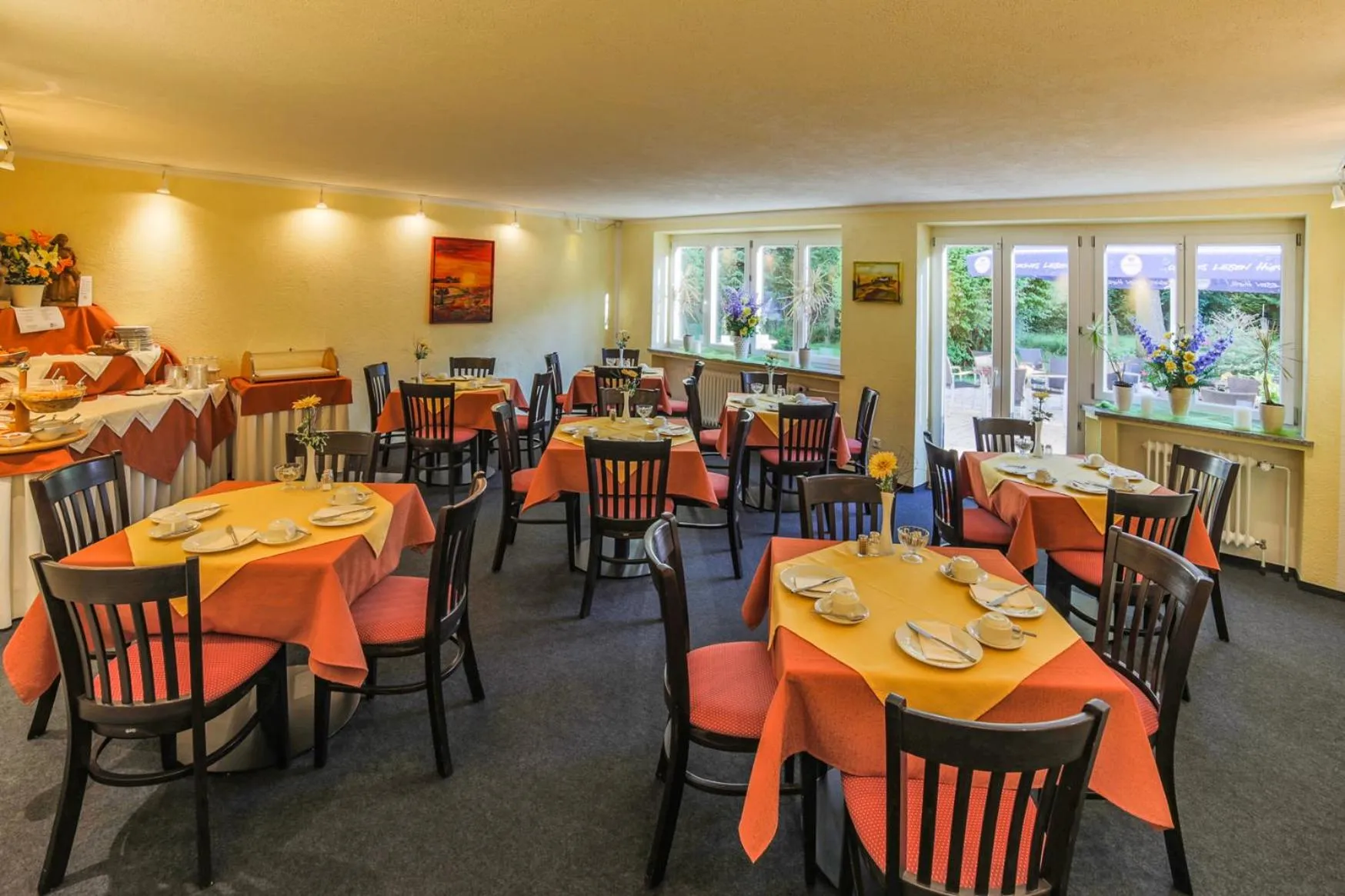 Restaurant/places to eat in Kneipp-Kurhotel Emilie