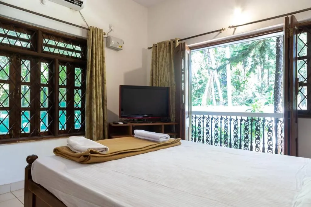 Bed in Villa Barbosa, 2 BHK Villa & Luxury Rooms near Colva, Sernabatim, Benaulim Beach