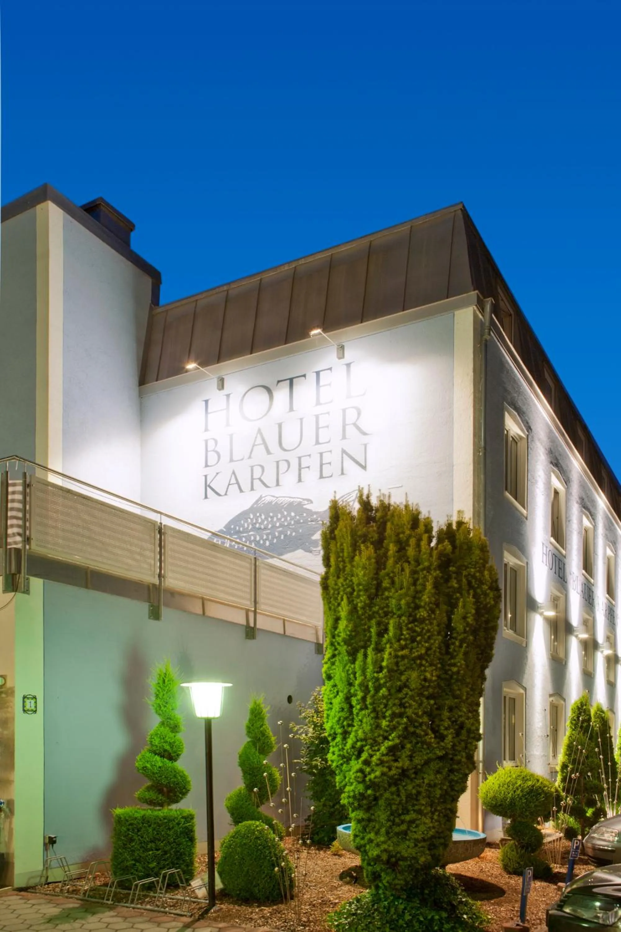 Facade/entrance in Hotel Blauer Karpfen