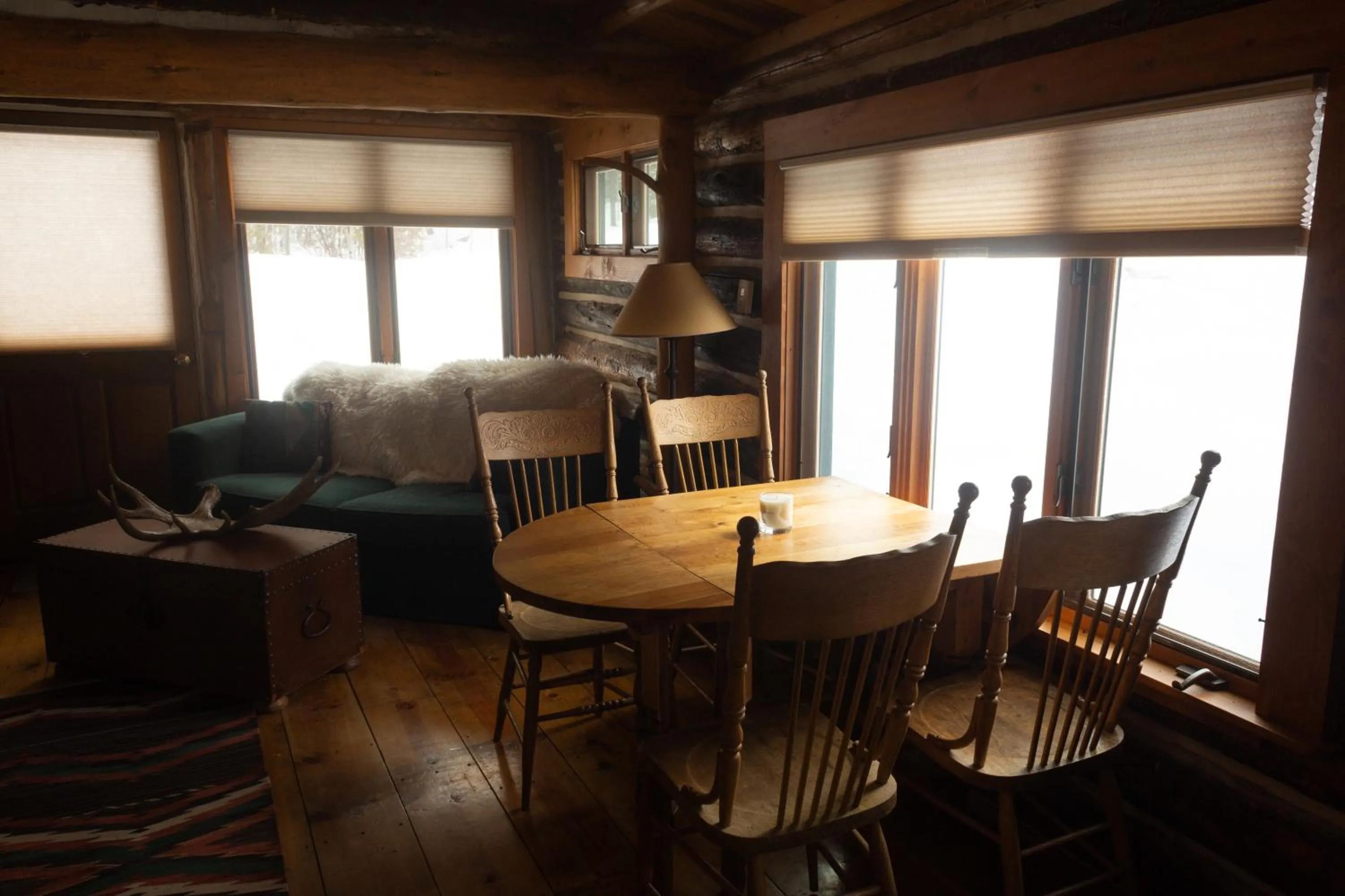 Living room in Beyul Retreat