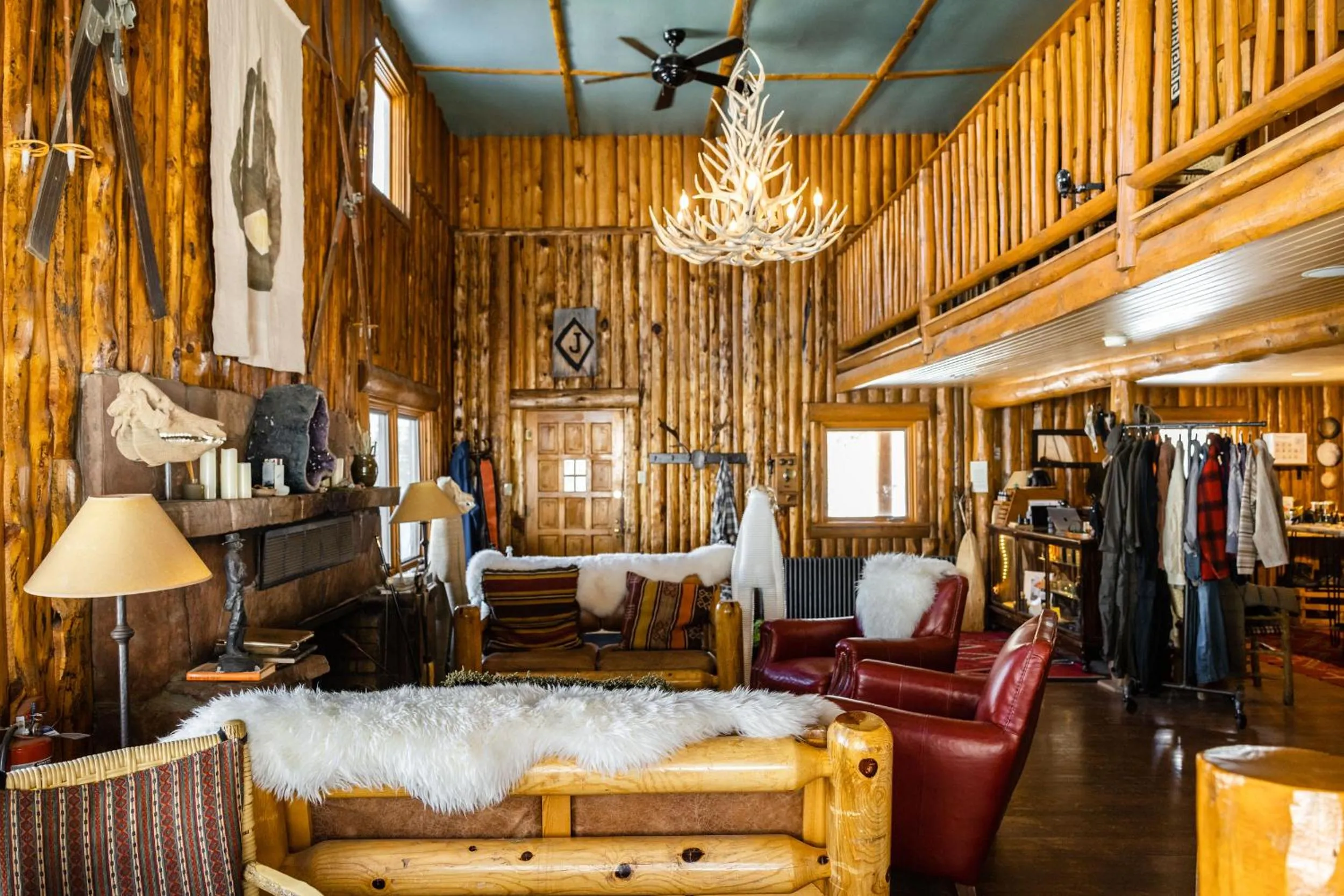 Living room in Beyul Retreat