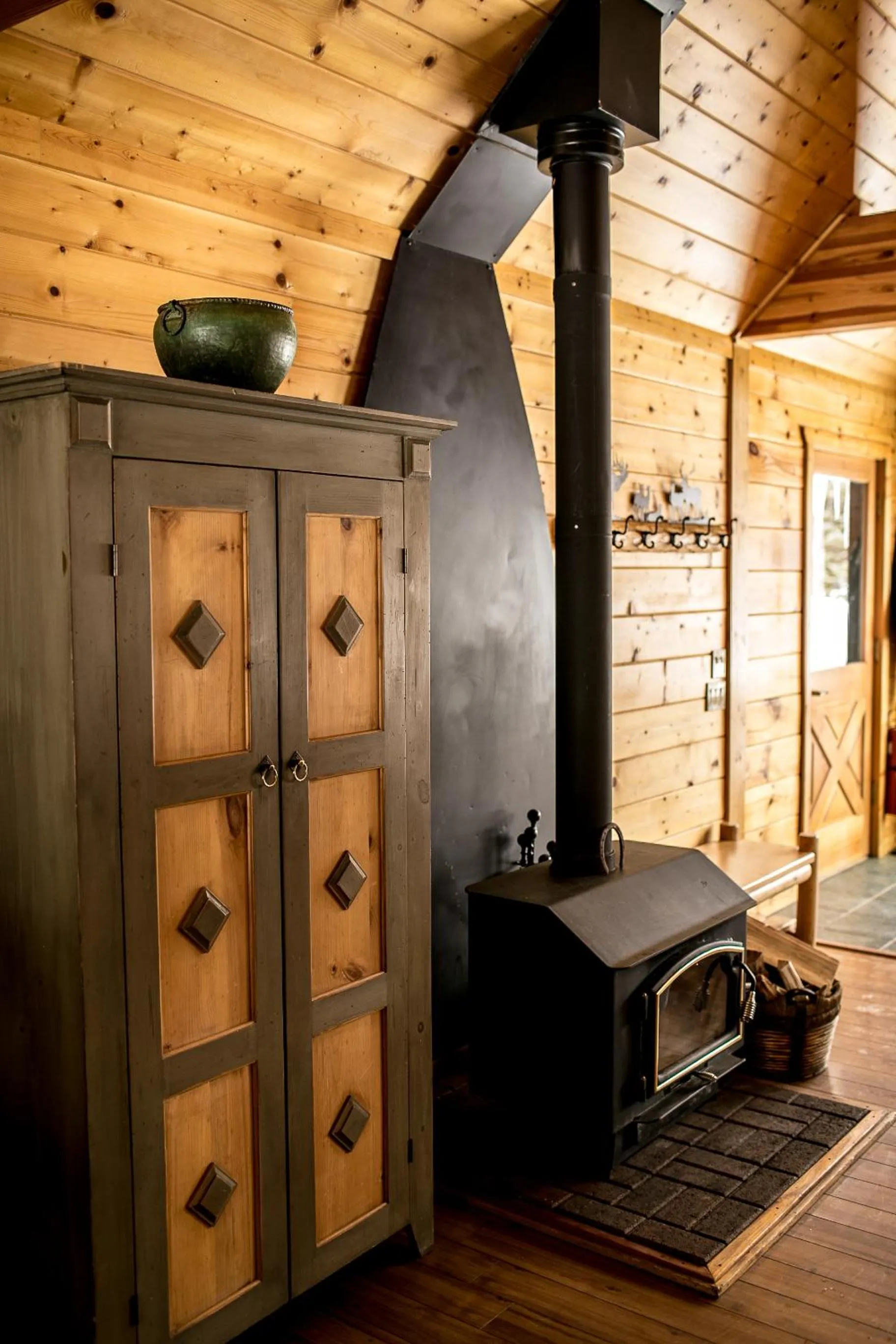 Living room in Beyul Retreat