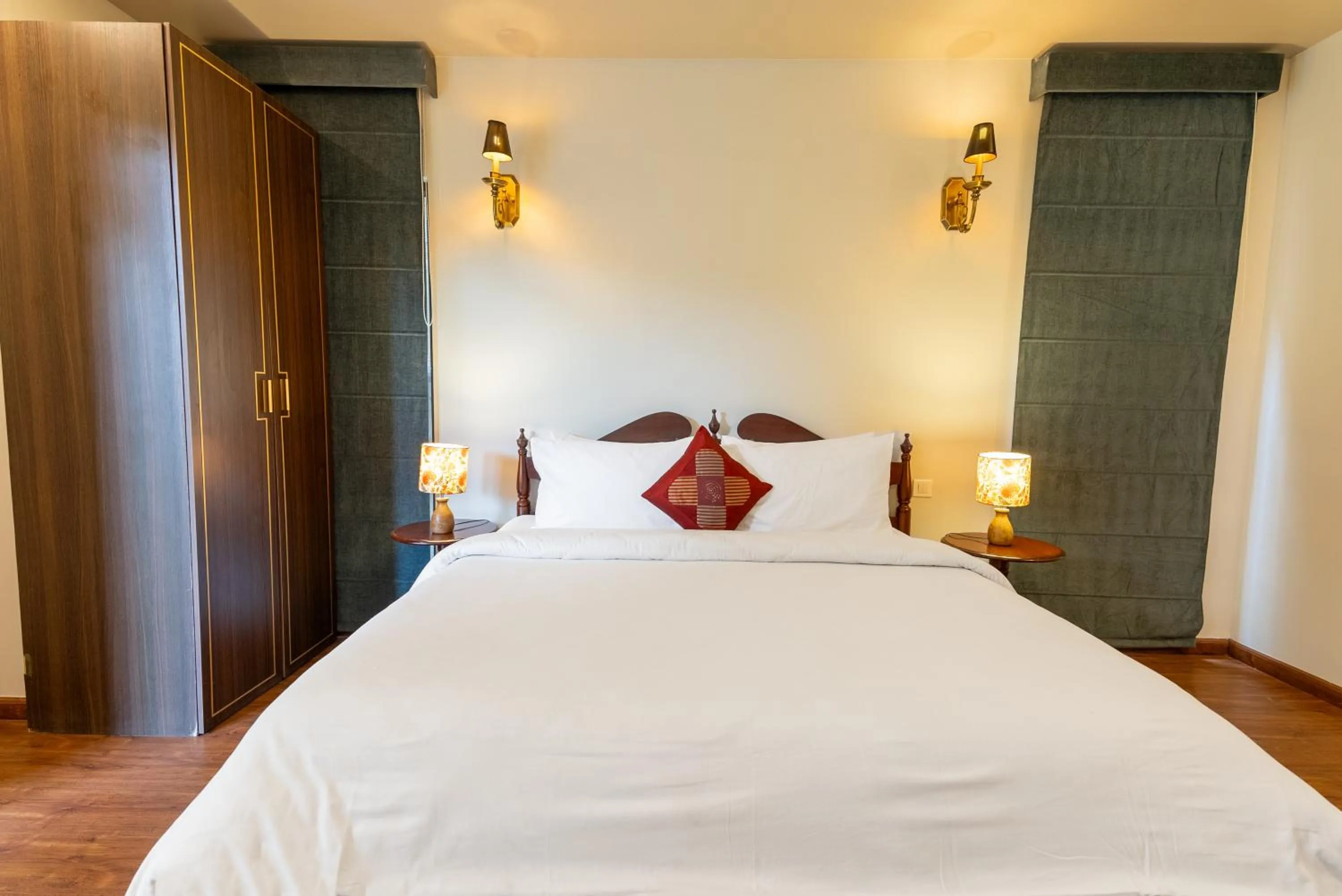 Bed in The Manor Luxury Apartments, Shimla