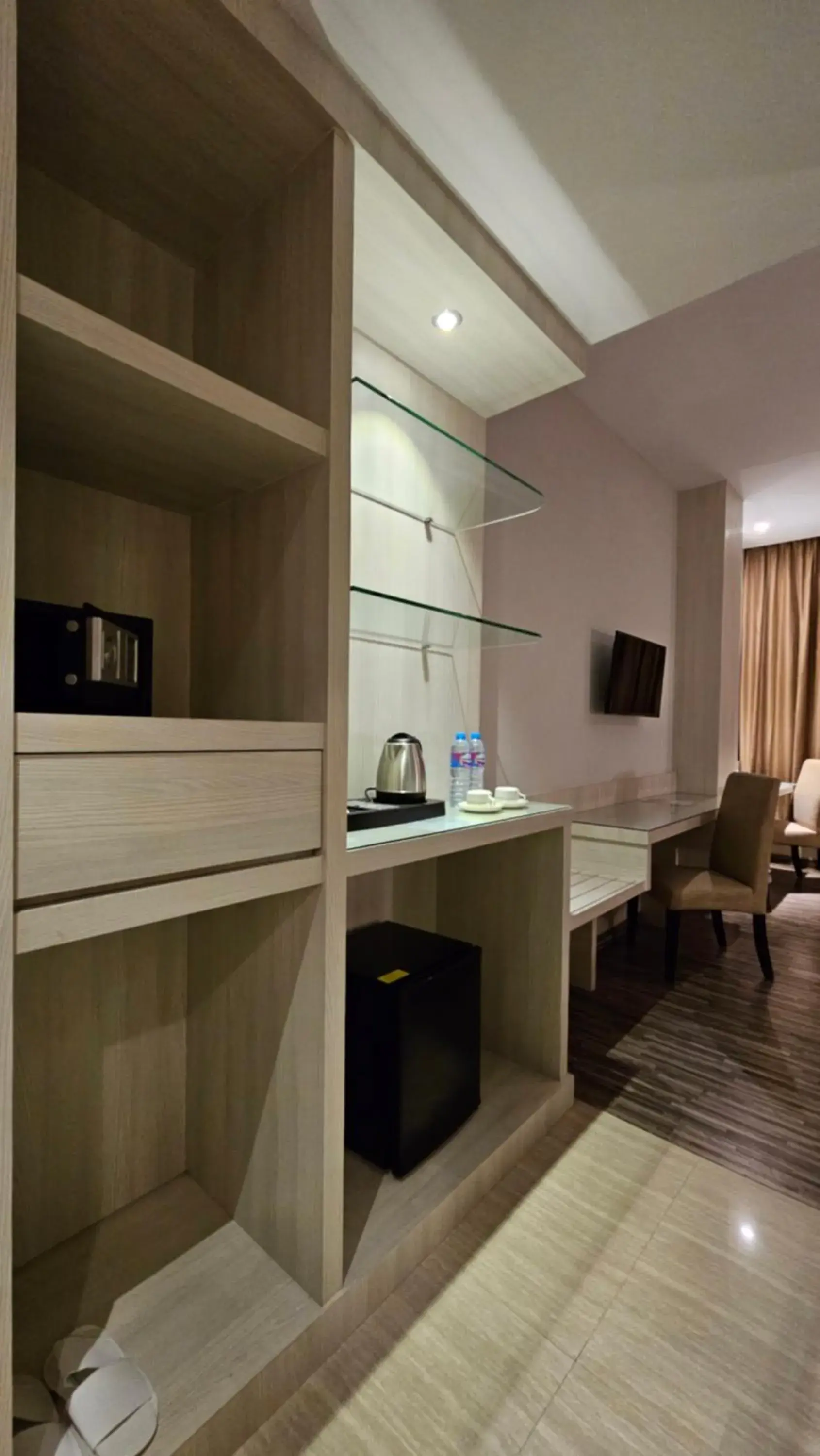 King Room in Grand Sydney Hotel King Room in Grand Sydney Hotel