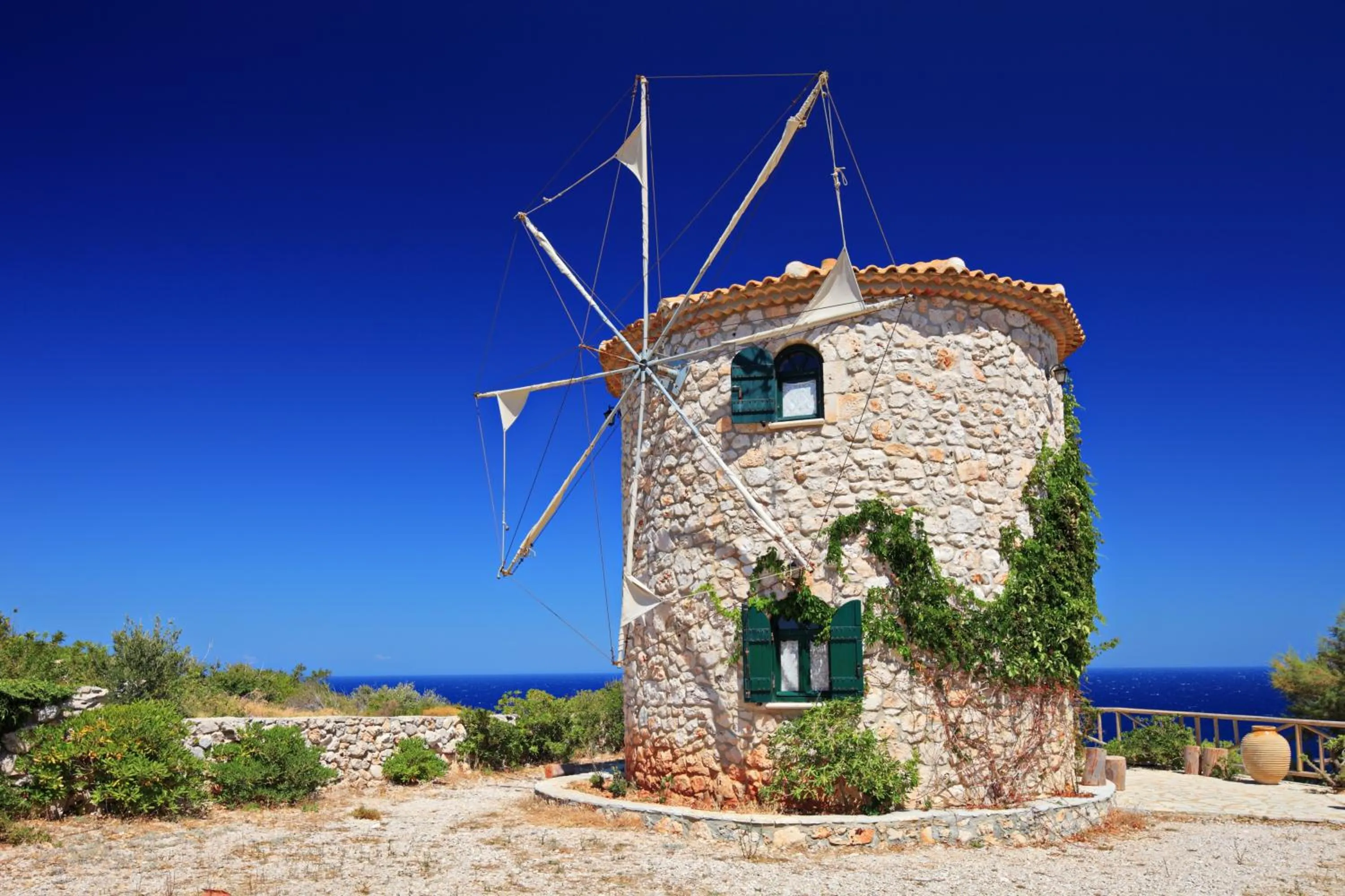 Property building in Potamitis Windmills & Apartments - Unique Stay with Scenic Views, by ZanteWize