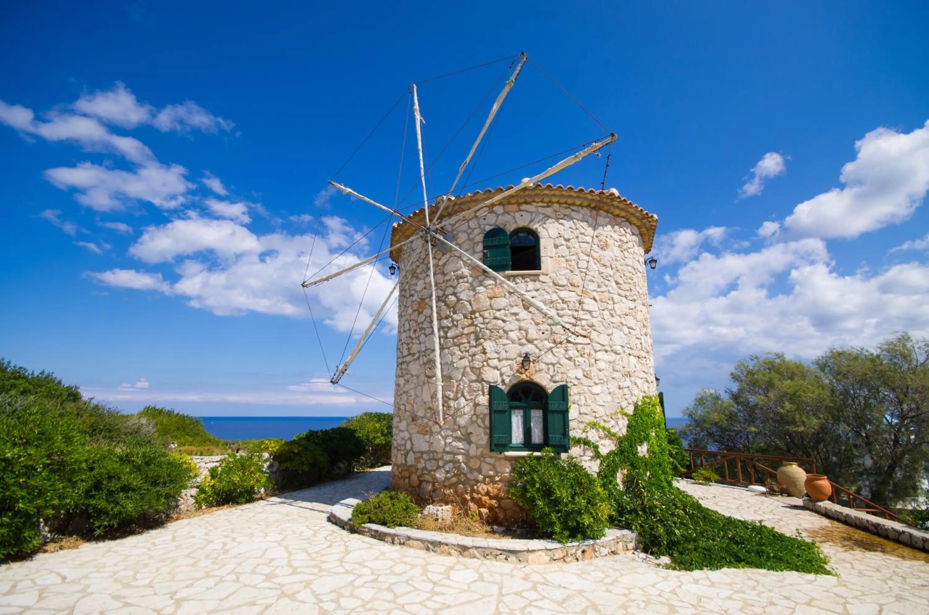 Property building in Potamitis Windmills & Apartments - Unique Stay with Scenic Views, by ZanteWize