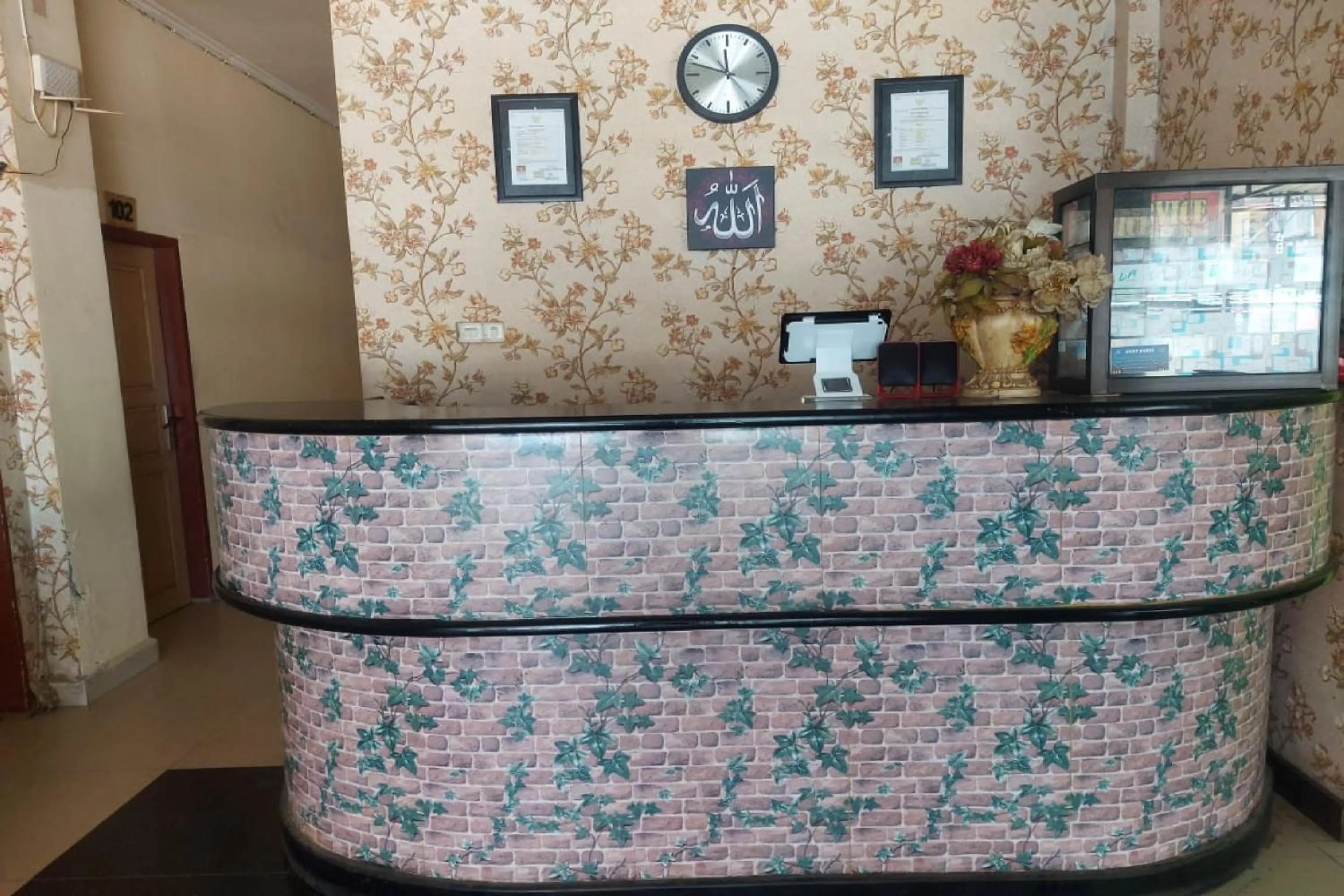 Lobby or reception in Hotel Mulia Kendari Mitra RedDoorz