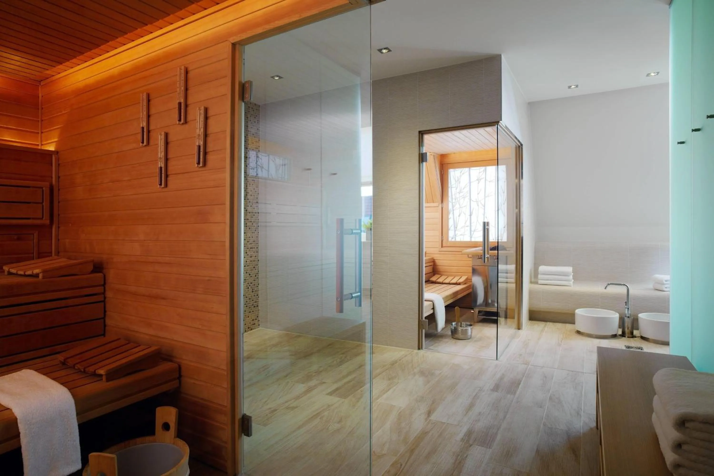 Spa and wellness centre/facilities in Roomers Berlin Steinplatz, Autograph Collection