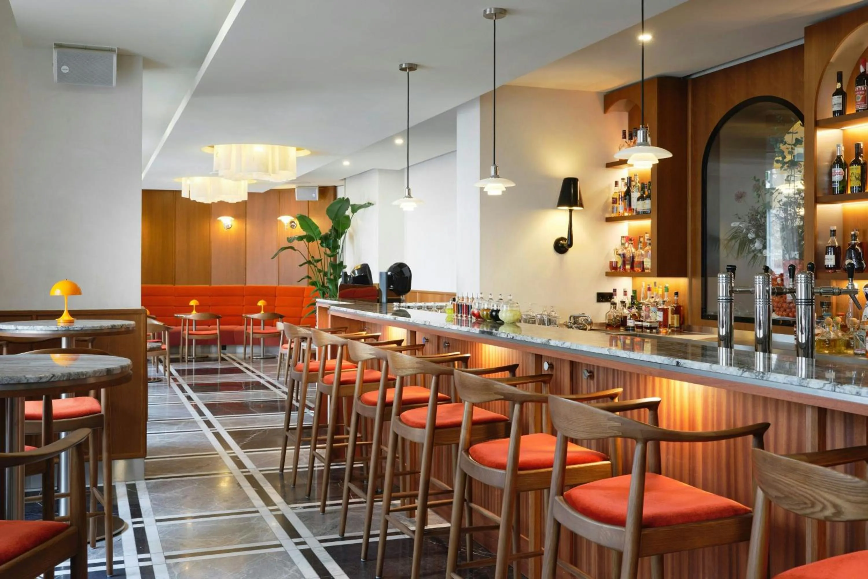 Restaurant/places to eat in Roomers Berlin Steinplatz, Autograph Collection