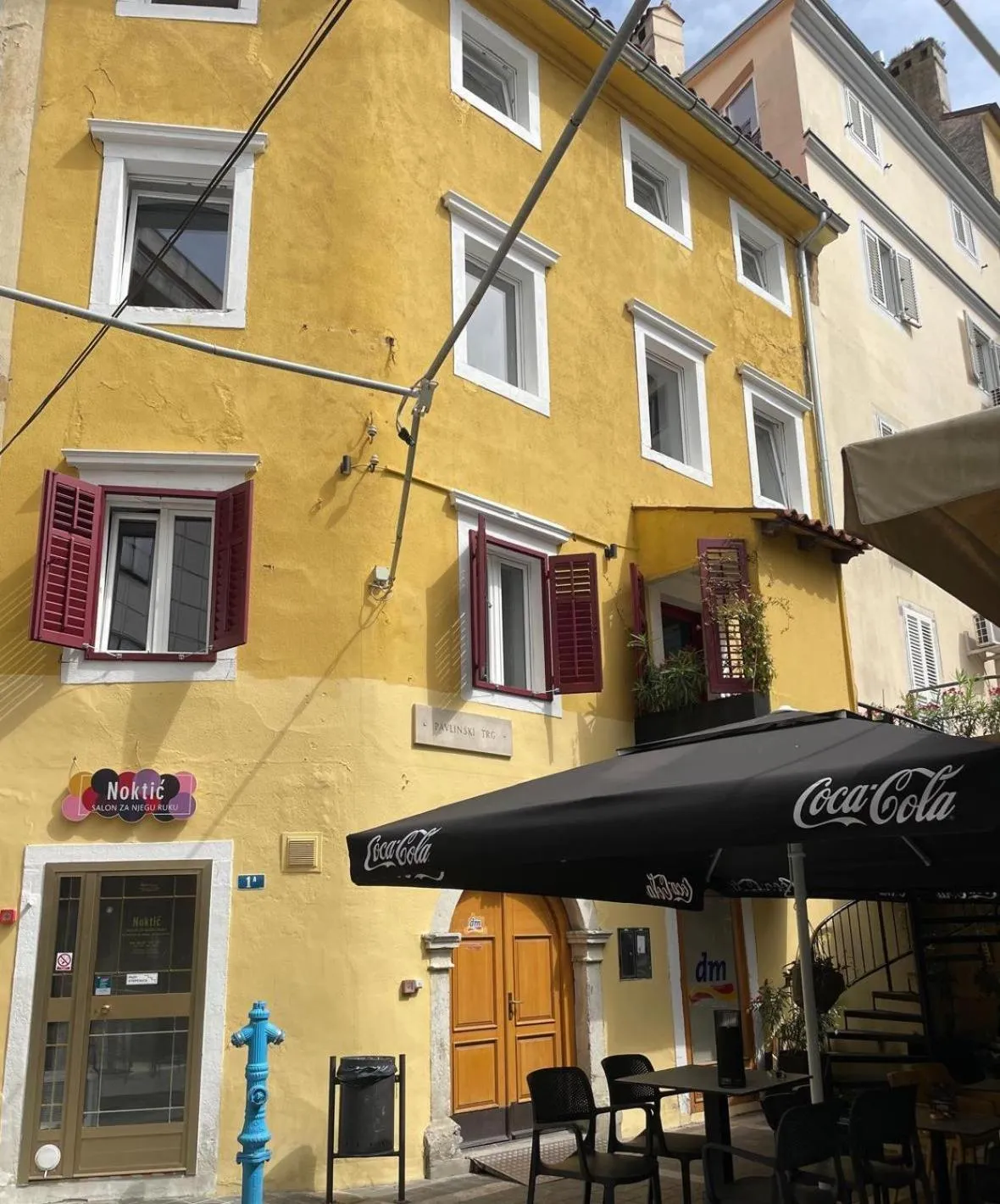 Property building in TRE RE - self check in