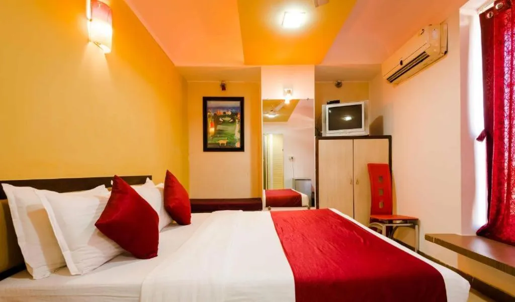 Bed in HOTEL GOLDEN PLAZA