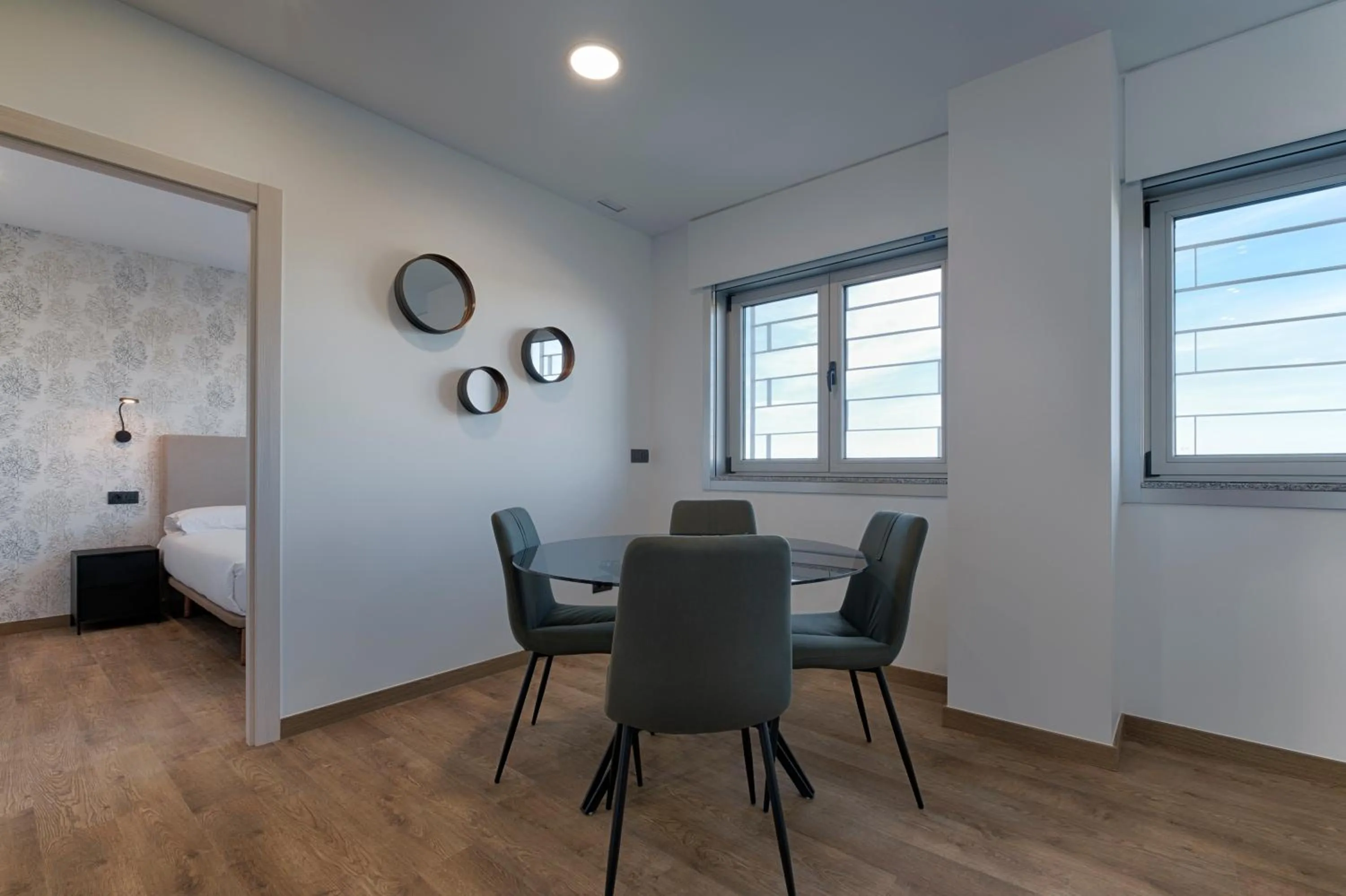 Living room in TH Apartments by Como en Casa