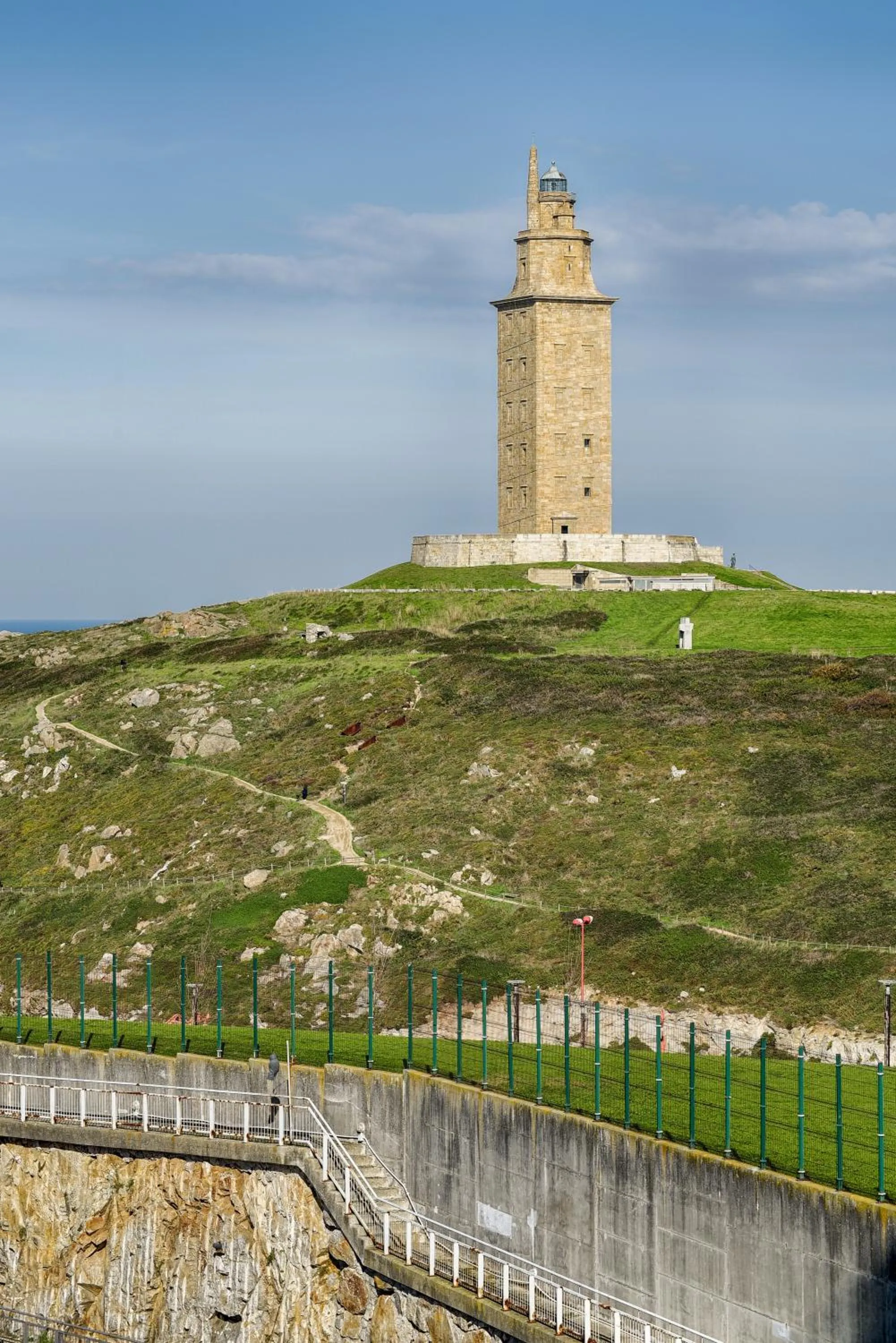 Nearby landmark in TH Apartments by Como en Casa