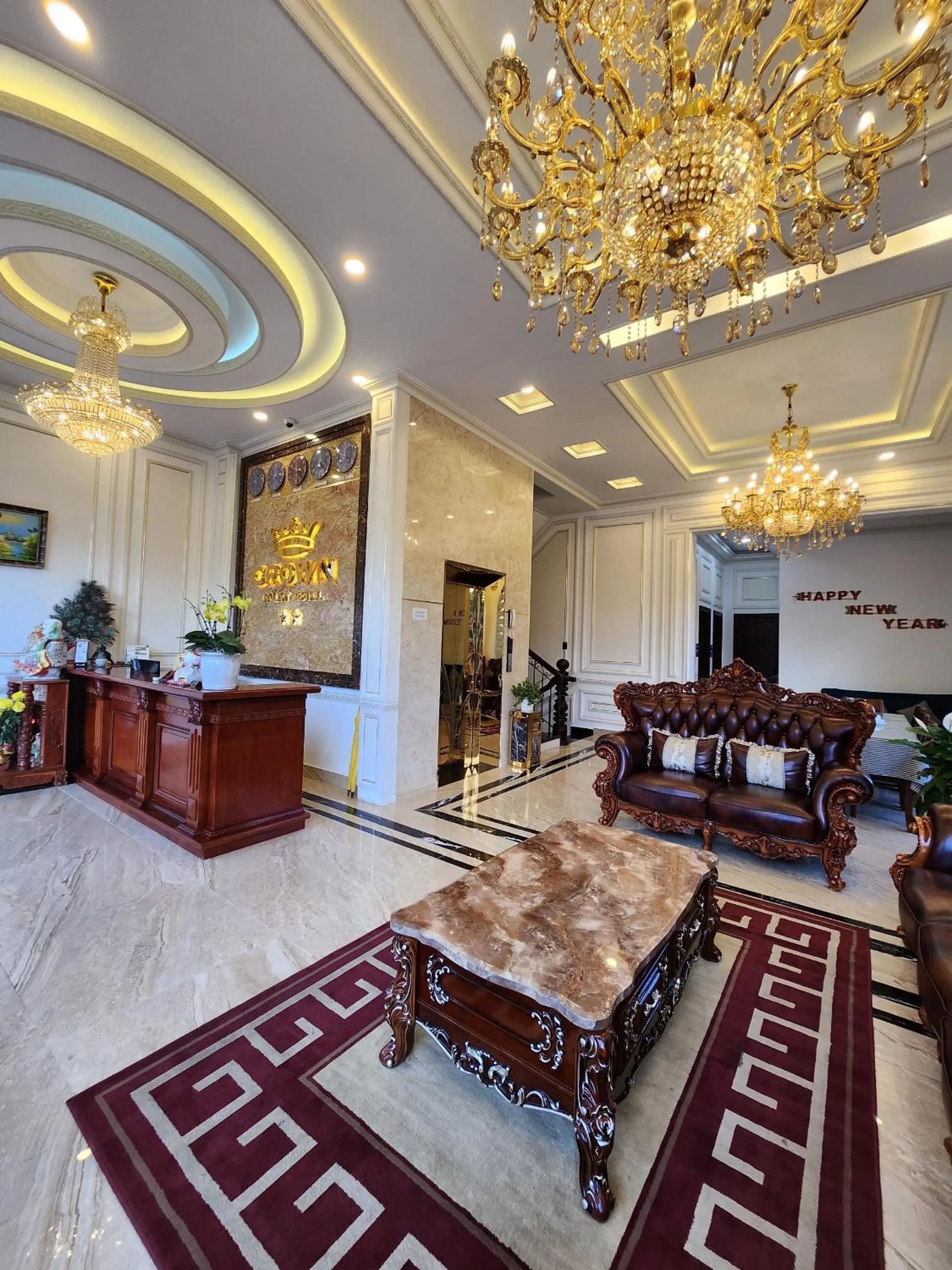 Living room in Crown Dalat Hotel