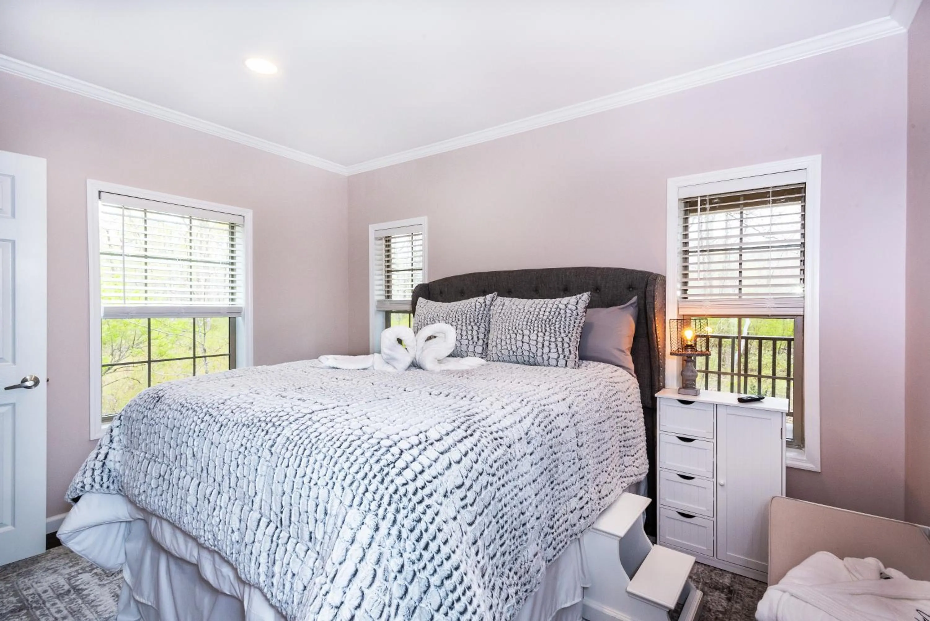 Bed in Swan Lake Resort