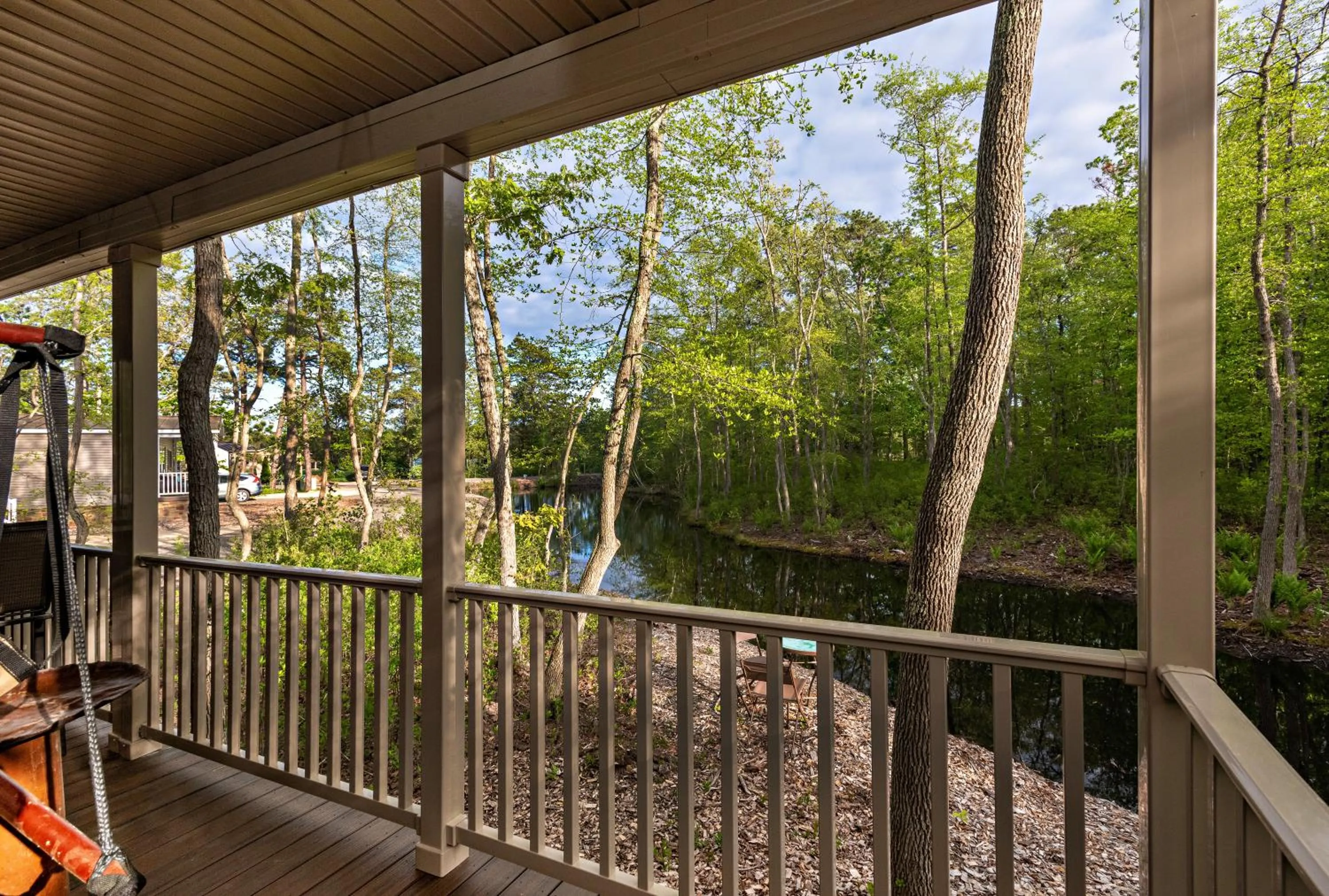 Balcony/Terrace in Swan Lake Resort