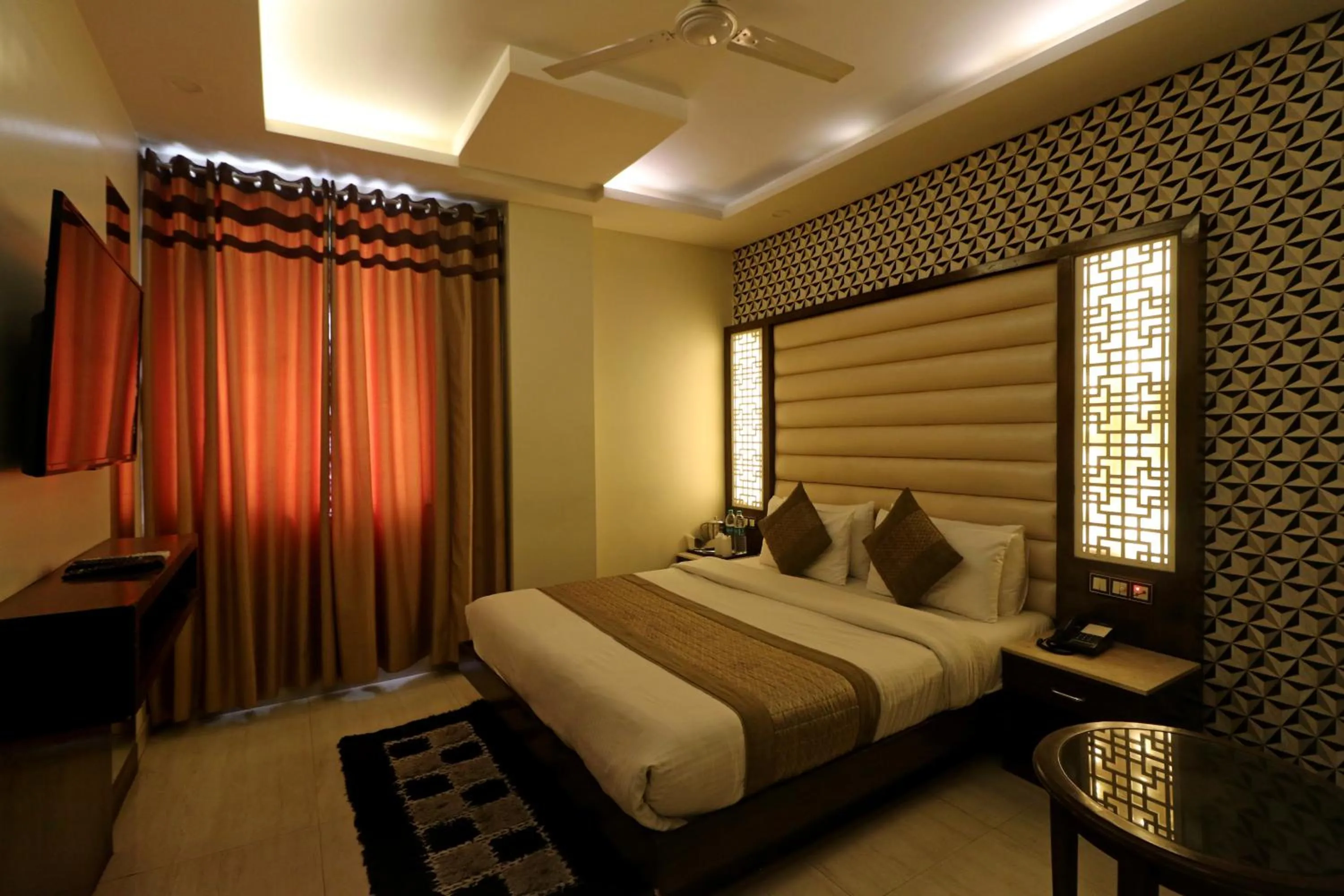 Bedroom, Bed in Hotel Mannat international by Mannat