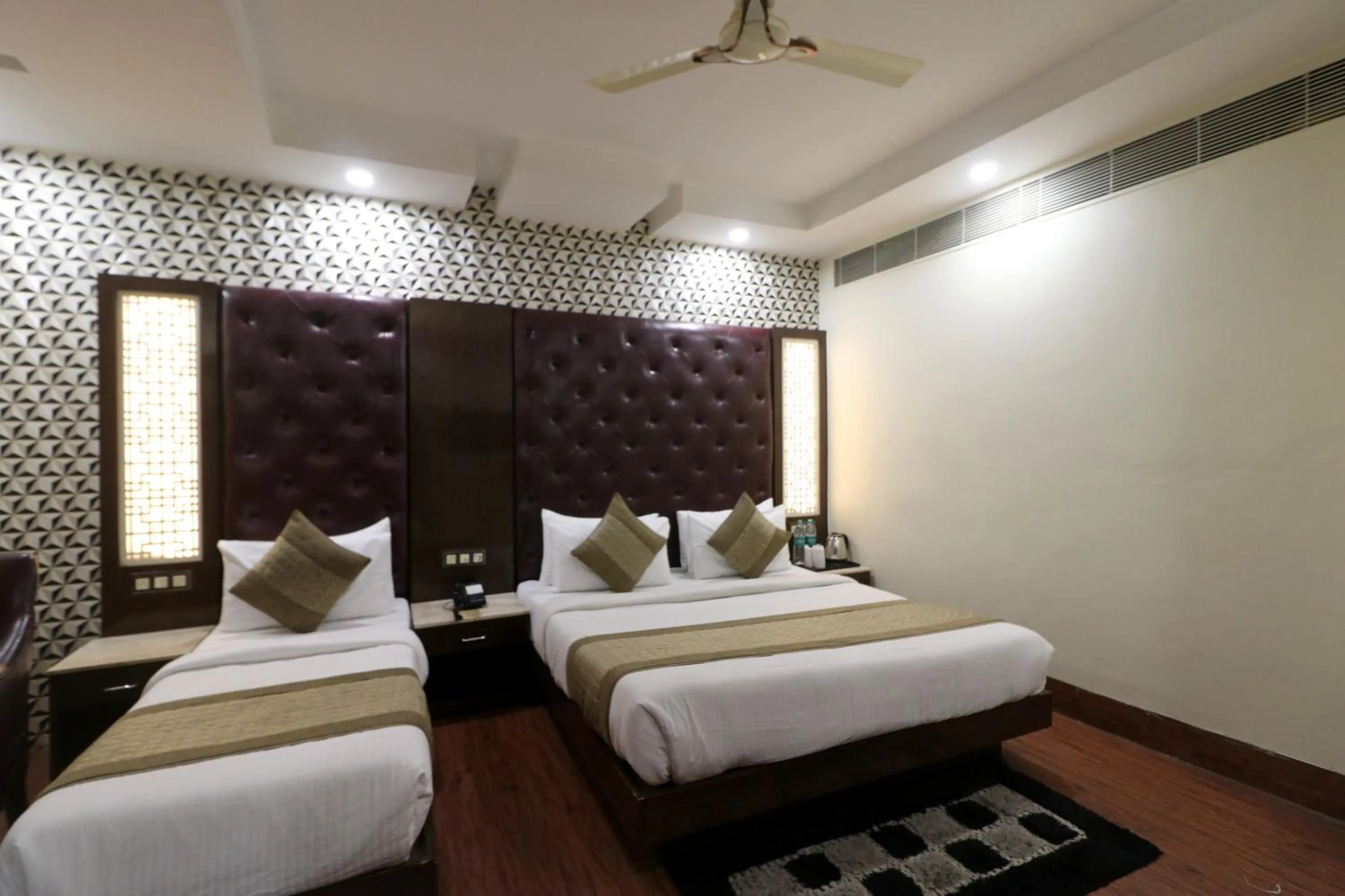 Bed in Hotel Mannat international by Mannat