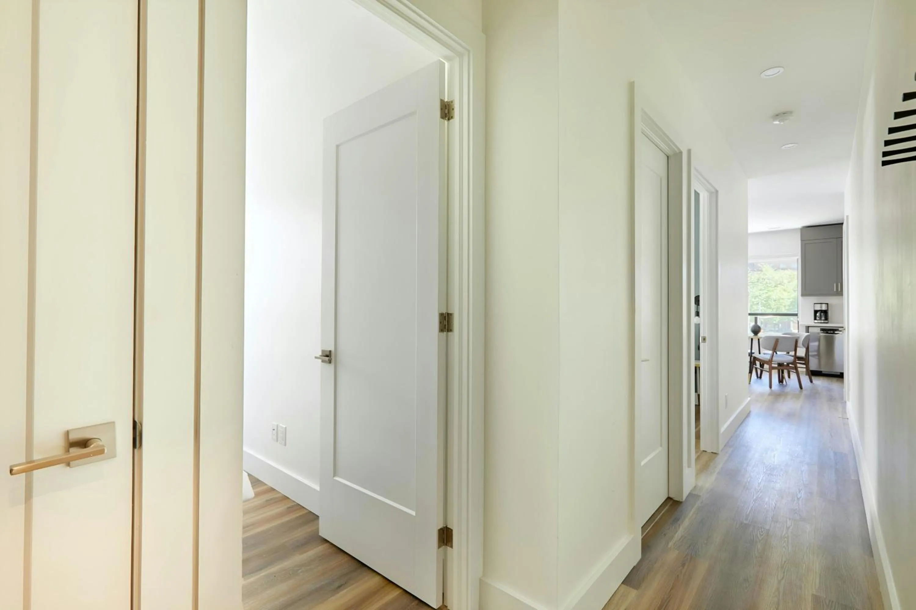 Photo of the whole room in Sonder by Marriott Bonvoy The Elm Apartments Downtown