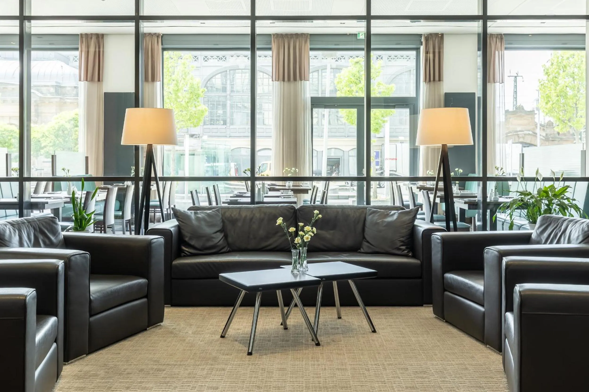 Lobby or reception in IntercityHotel Dresden