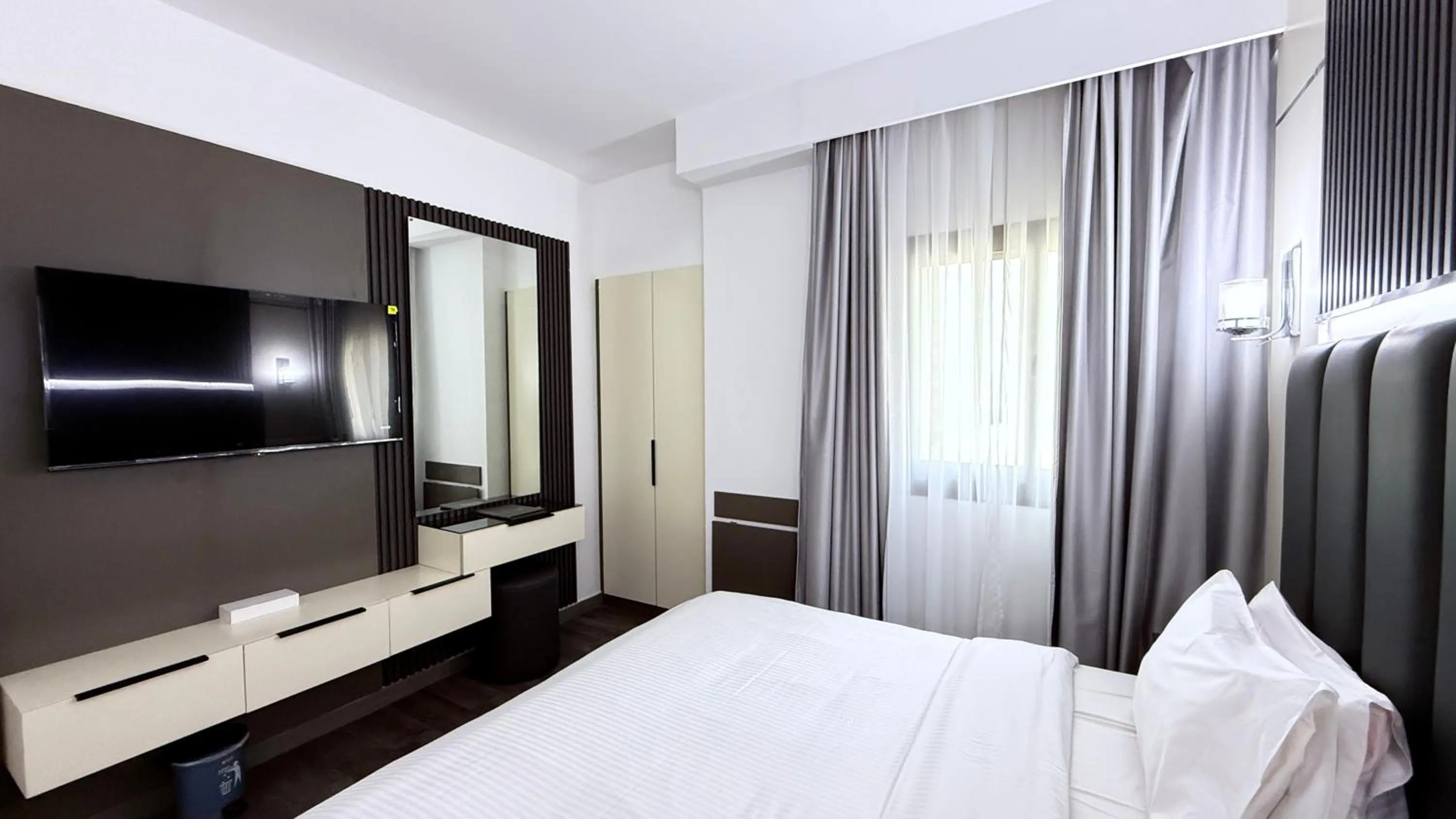 Photo of the whole room, Bed in Palette Sharjah Aparthotel formerly Royal Tulip