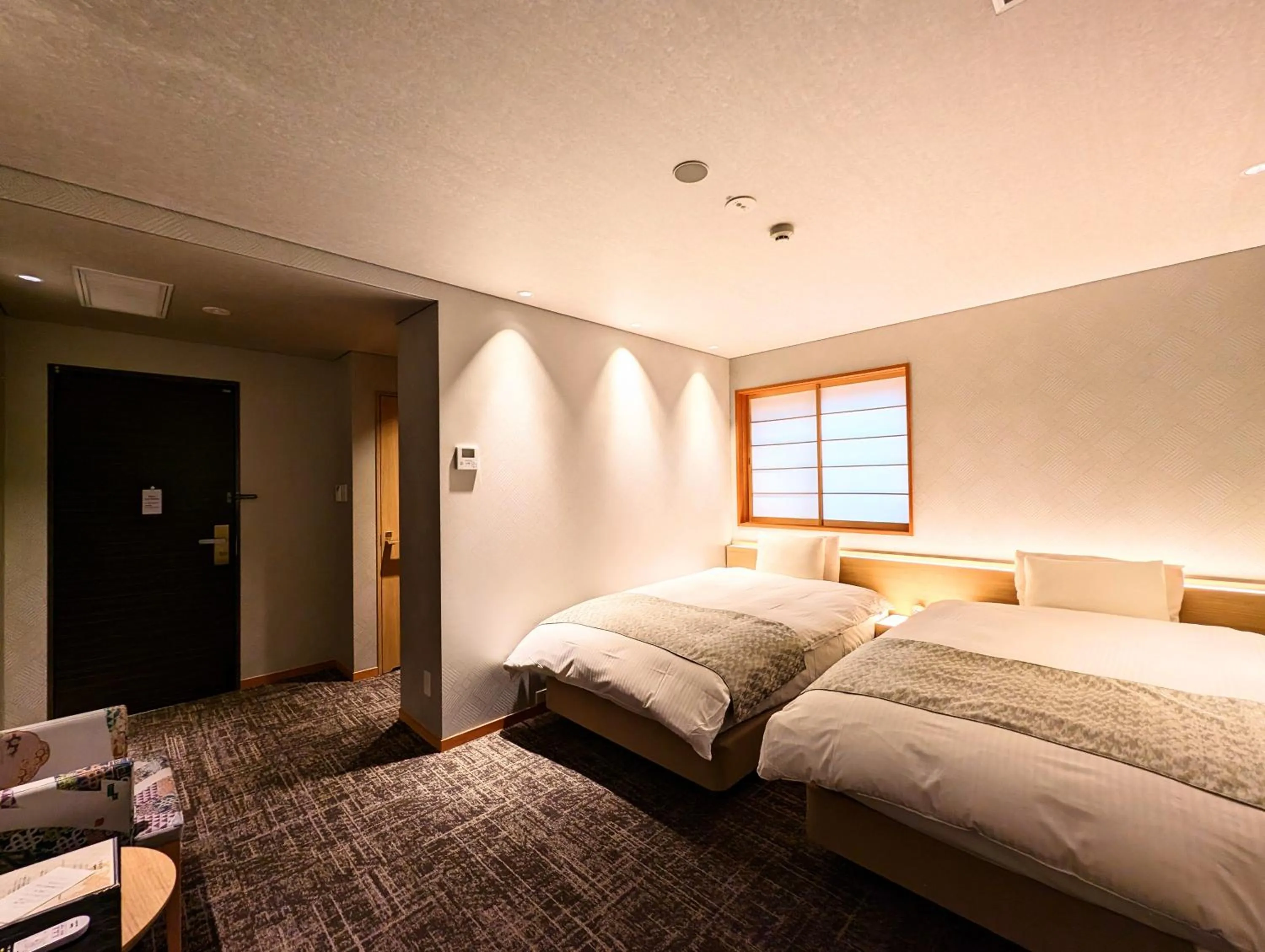 Photo of the whole room, Bed in ひがし茶屋街らしく金沢 Hotel Rashiku kanazawa