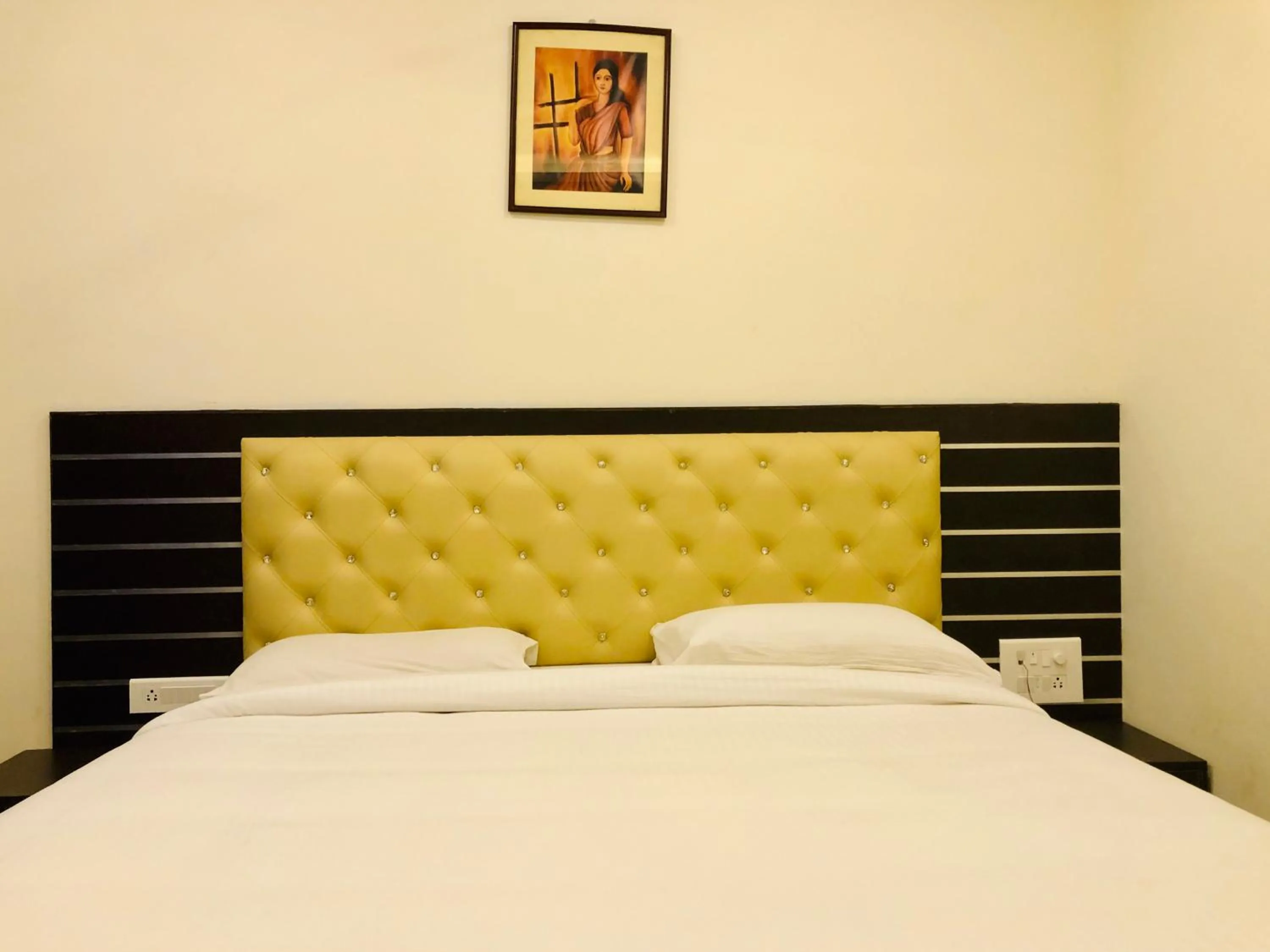 Bed in Golden Parrk