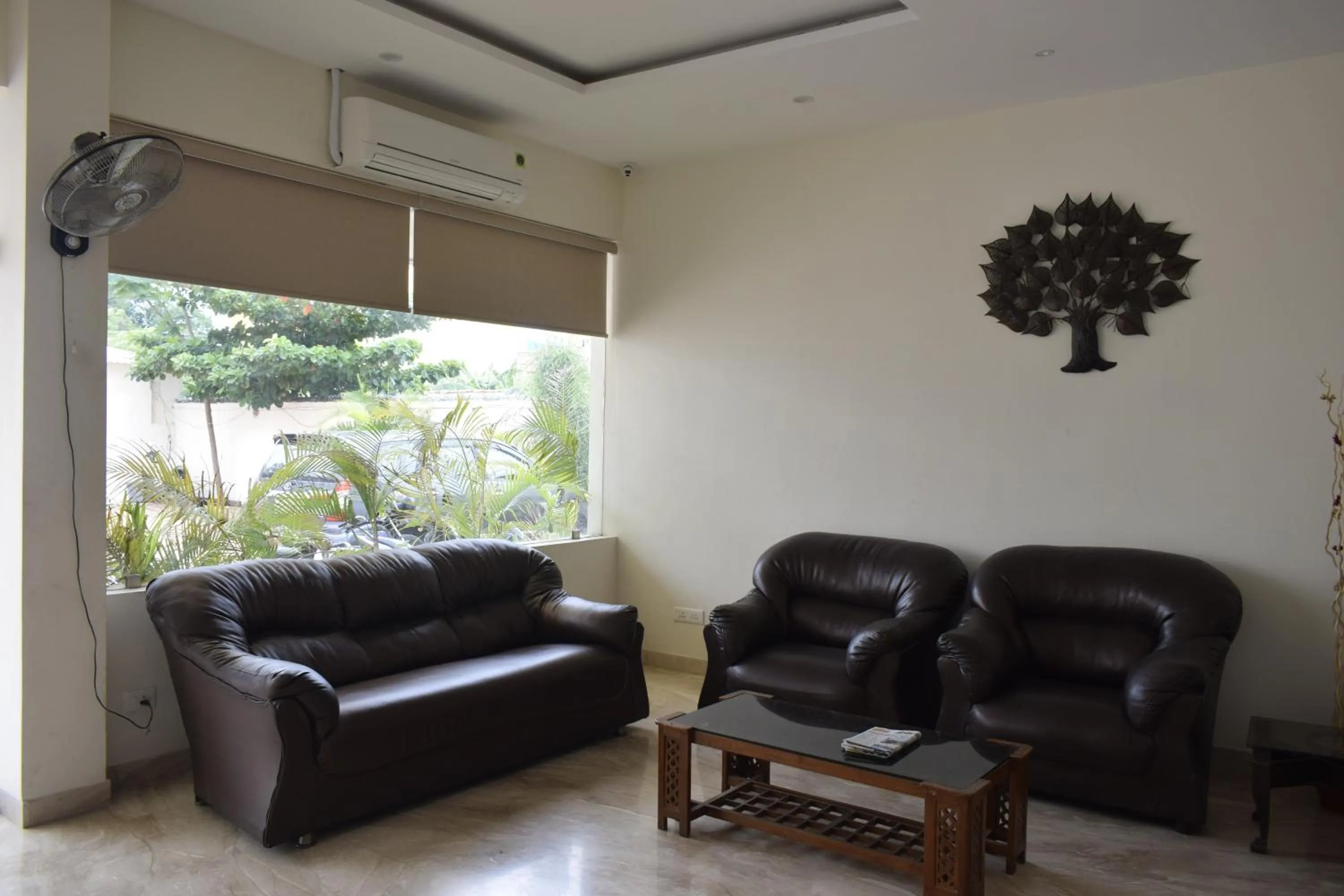 Lobby or reception in Golden Parrk