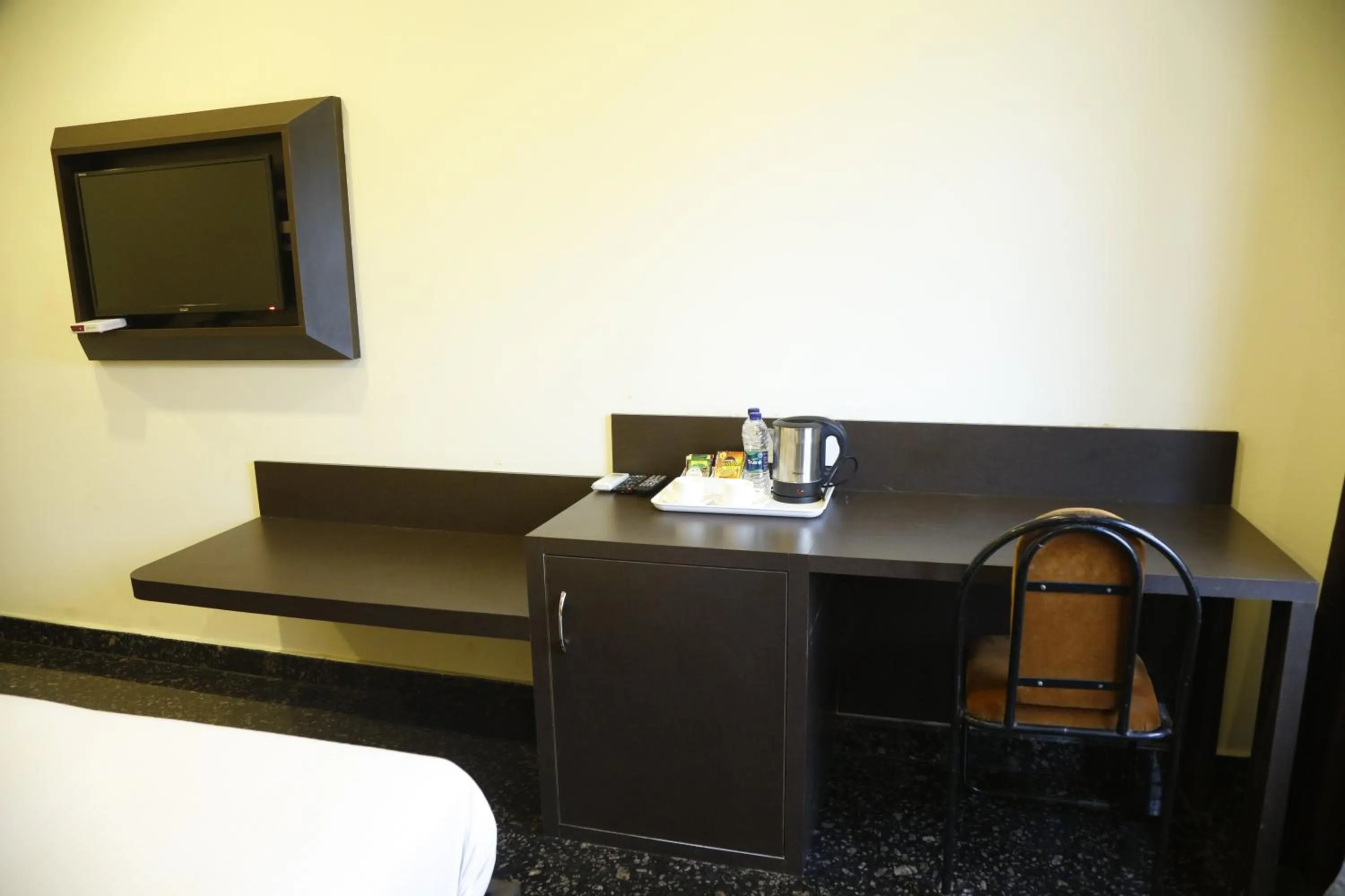 Coffee/tea facilities in Golden Parrk